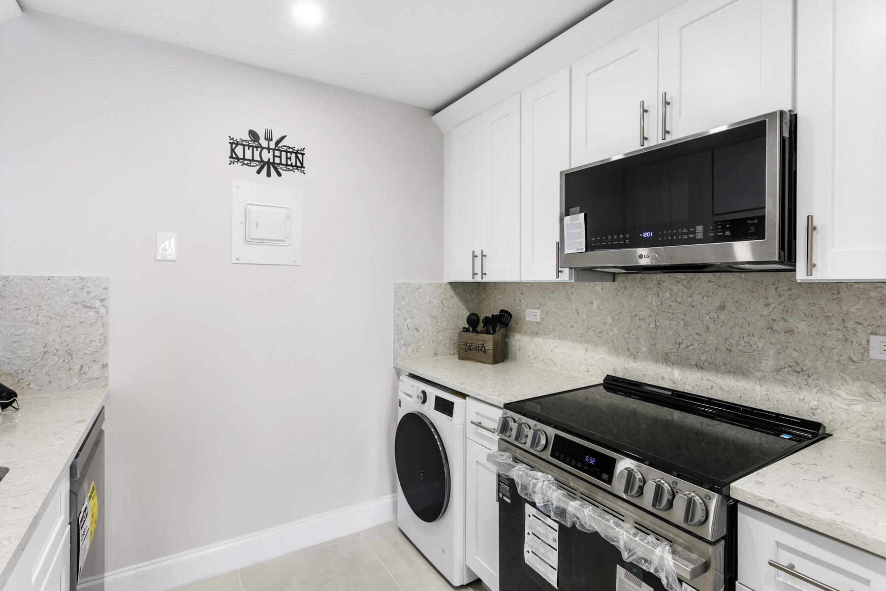 1200 Marine Way 802