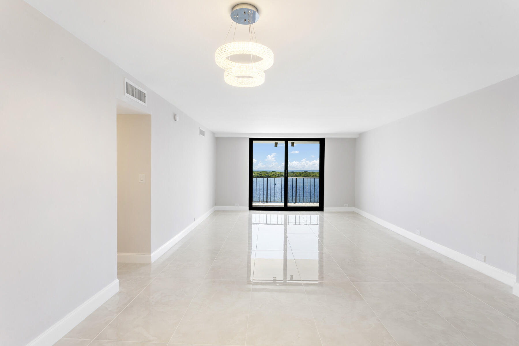 1200 Marine Way 802