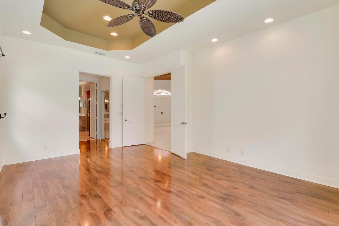 9325 Osprey Isles Boulevard