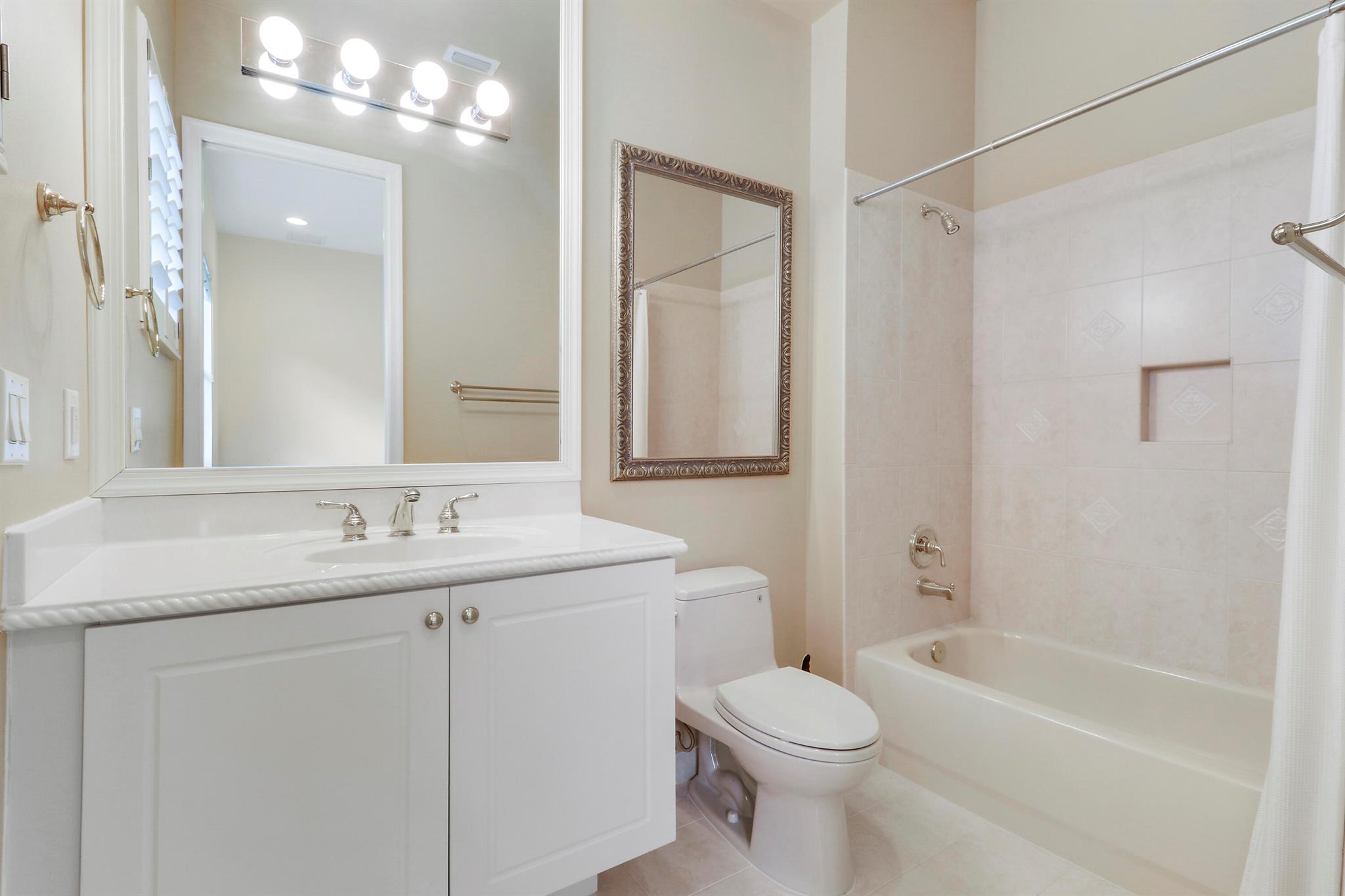 9325 Osprey Isles Boulevard