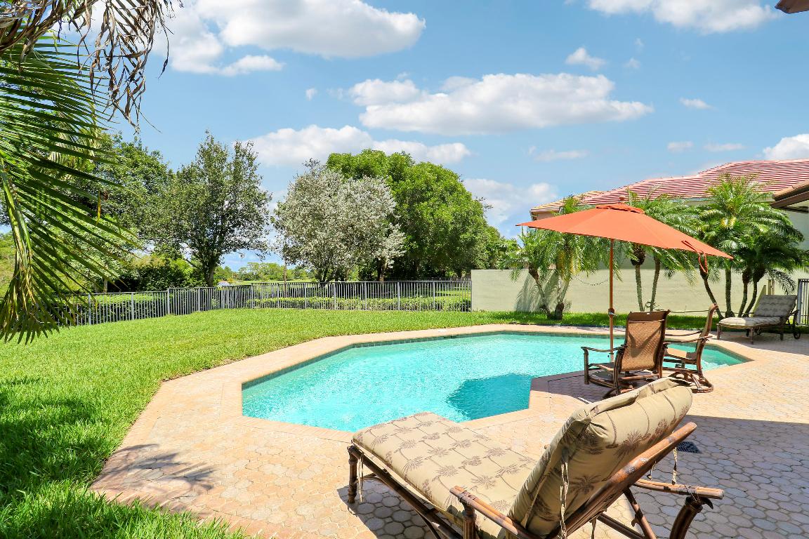 9325 Osprey Isles Boulevard