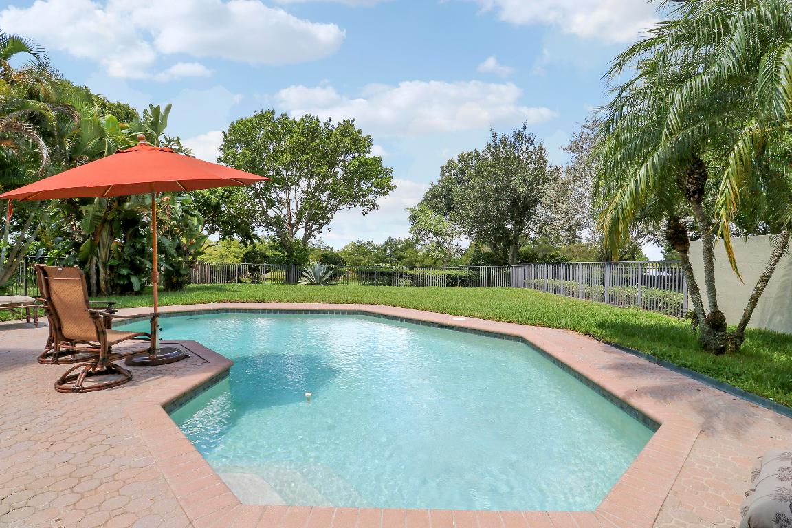 9325 Osprey Isles Boulevard