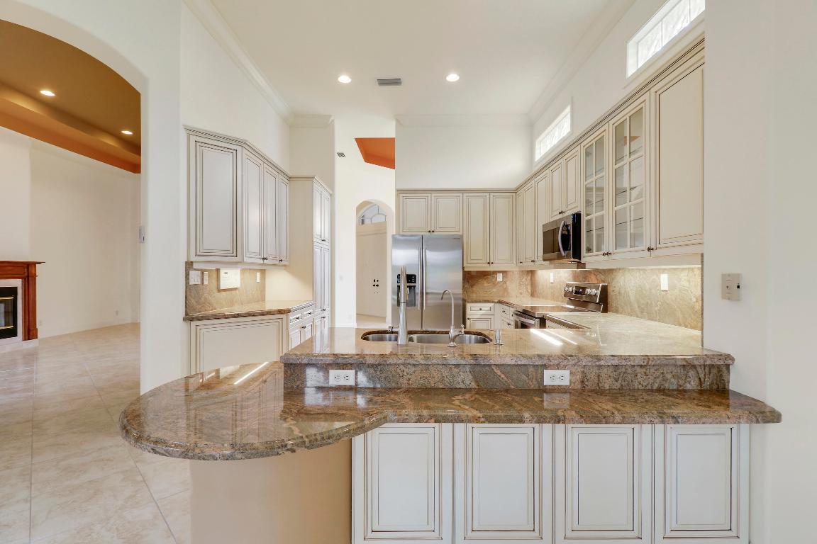 9325 Osprey Isles Boulevard