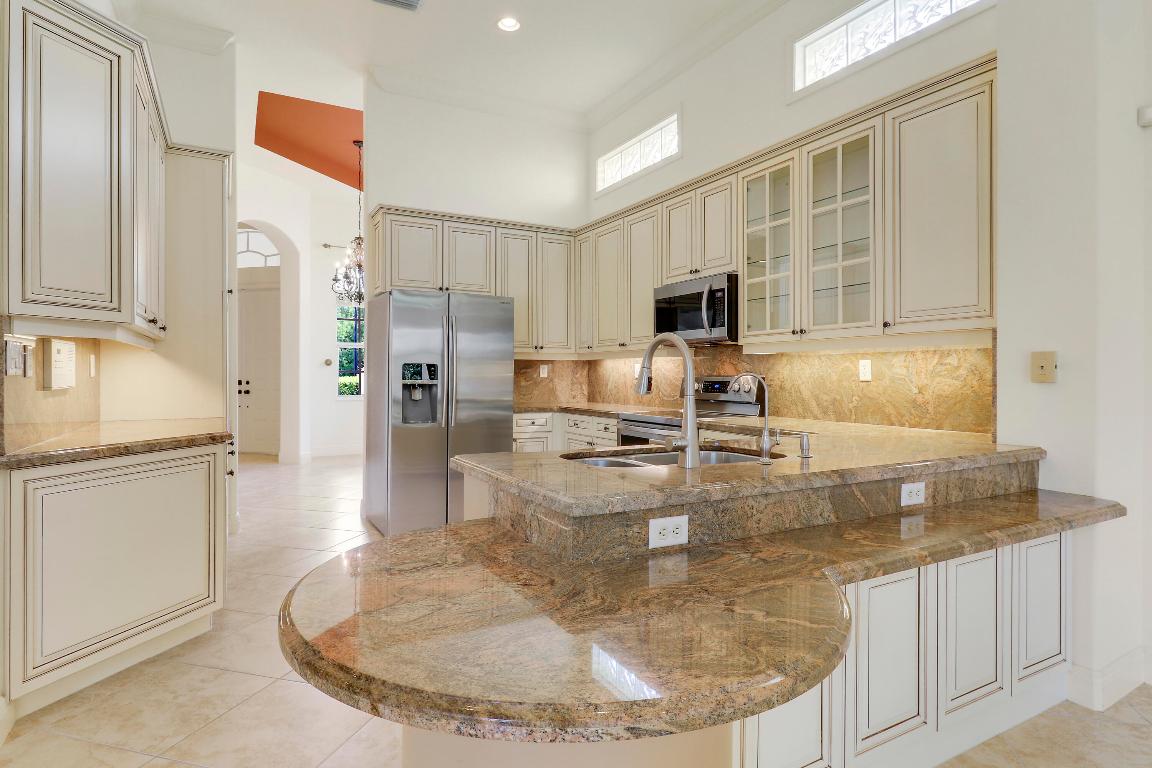 9325 Osprey Isles Boulevard