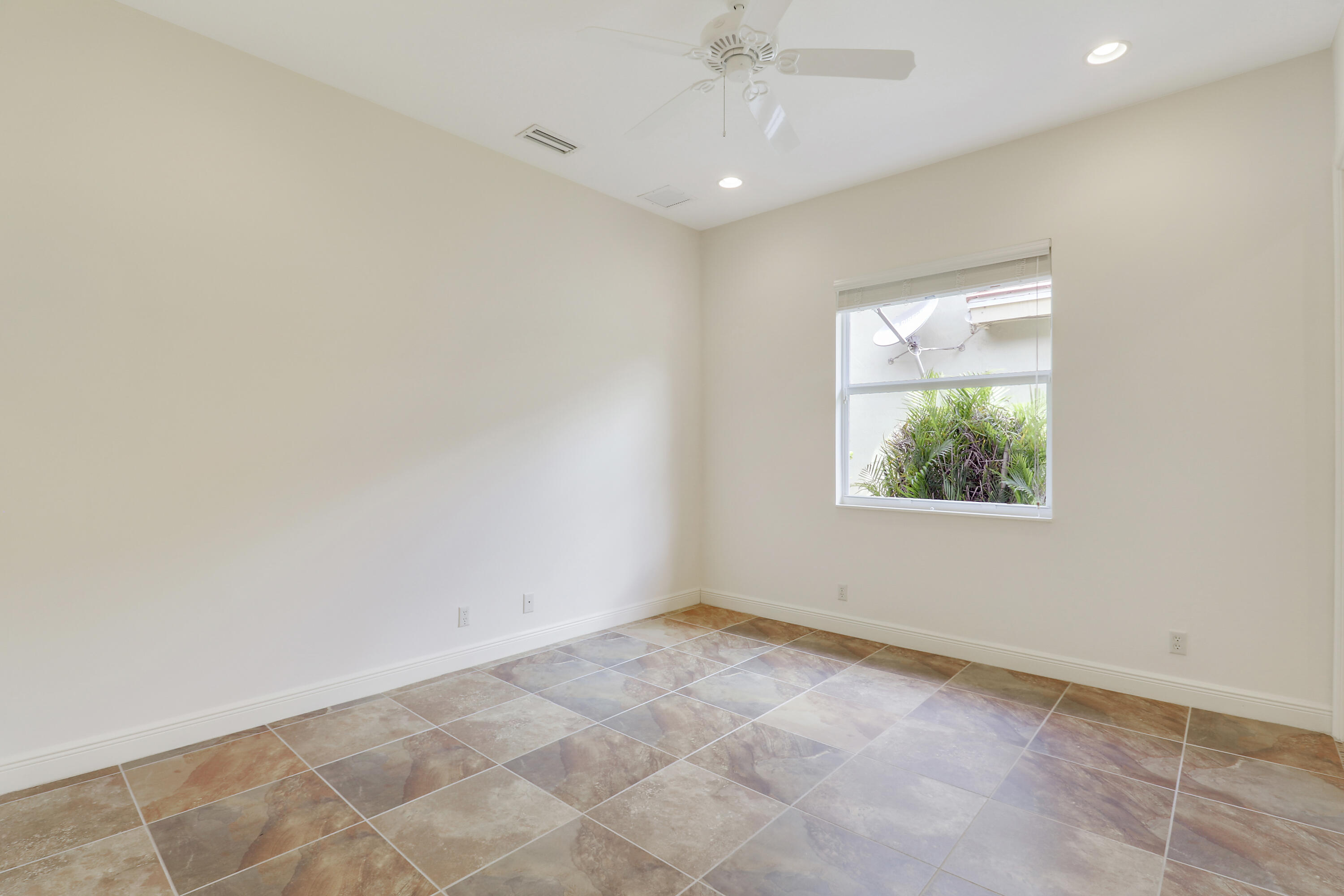 9325 Osprey Isles Boulevard