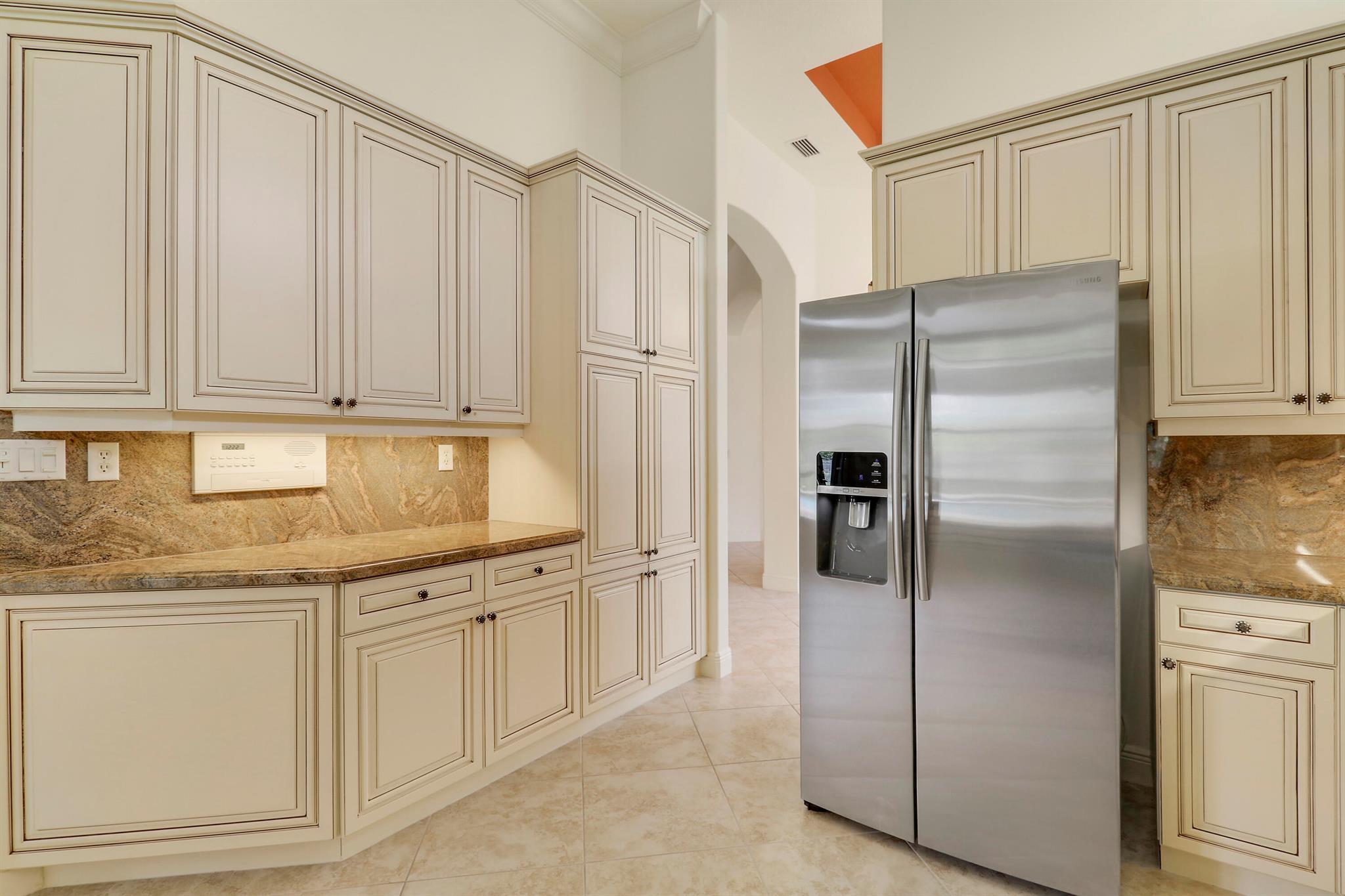 9325 Osprey Isles Boulevard