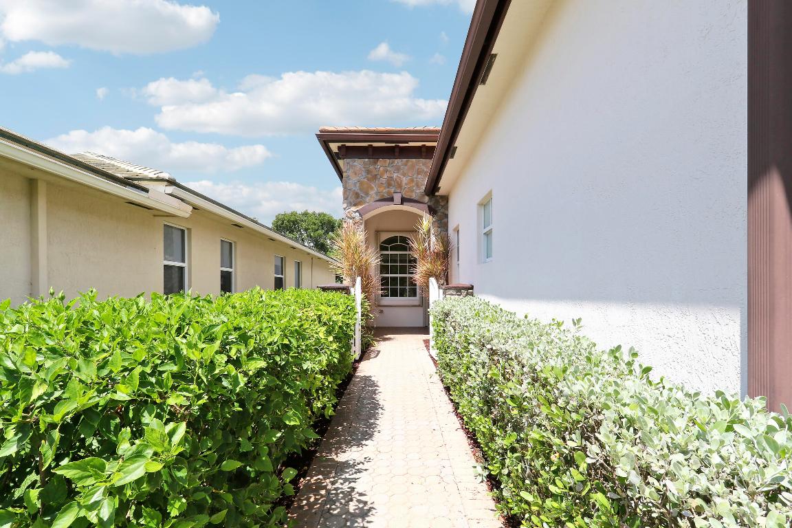 9325 Osprey Isles Boulevard