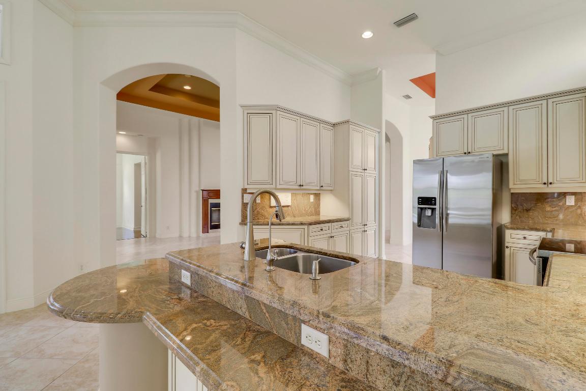 9325 Osprey Isles Boulevard