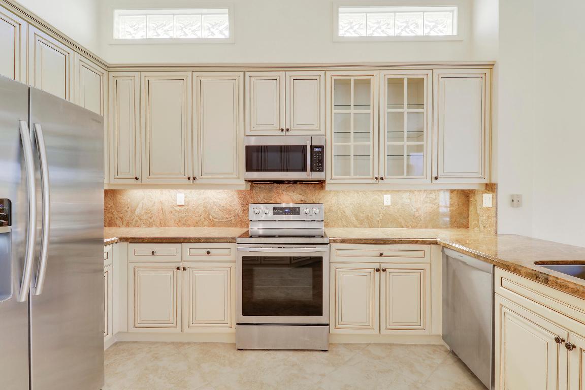 9325 Osprey Isles Boulevard