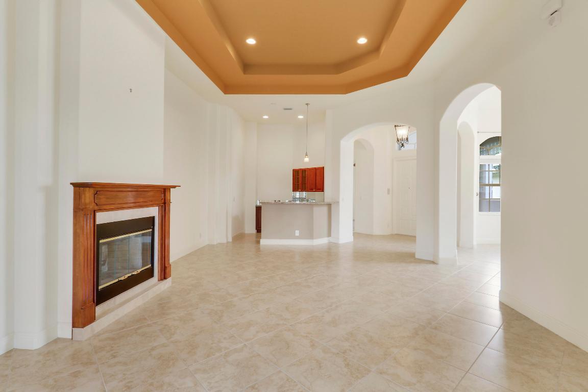 9325 Osprey Isles Boulevard