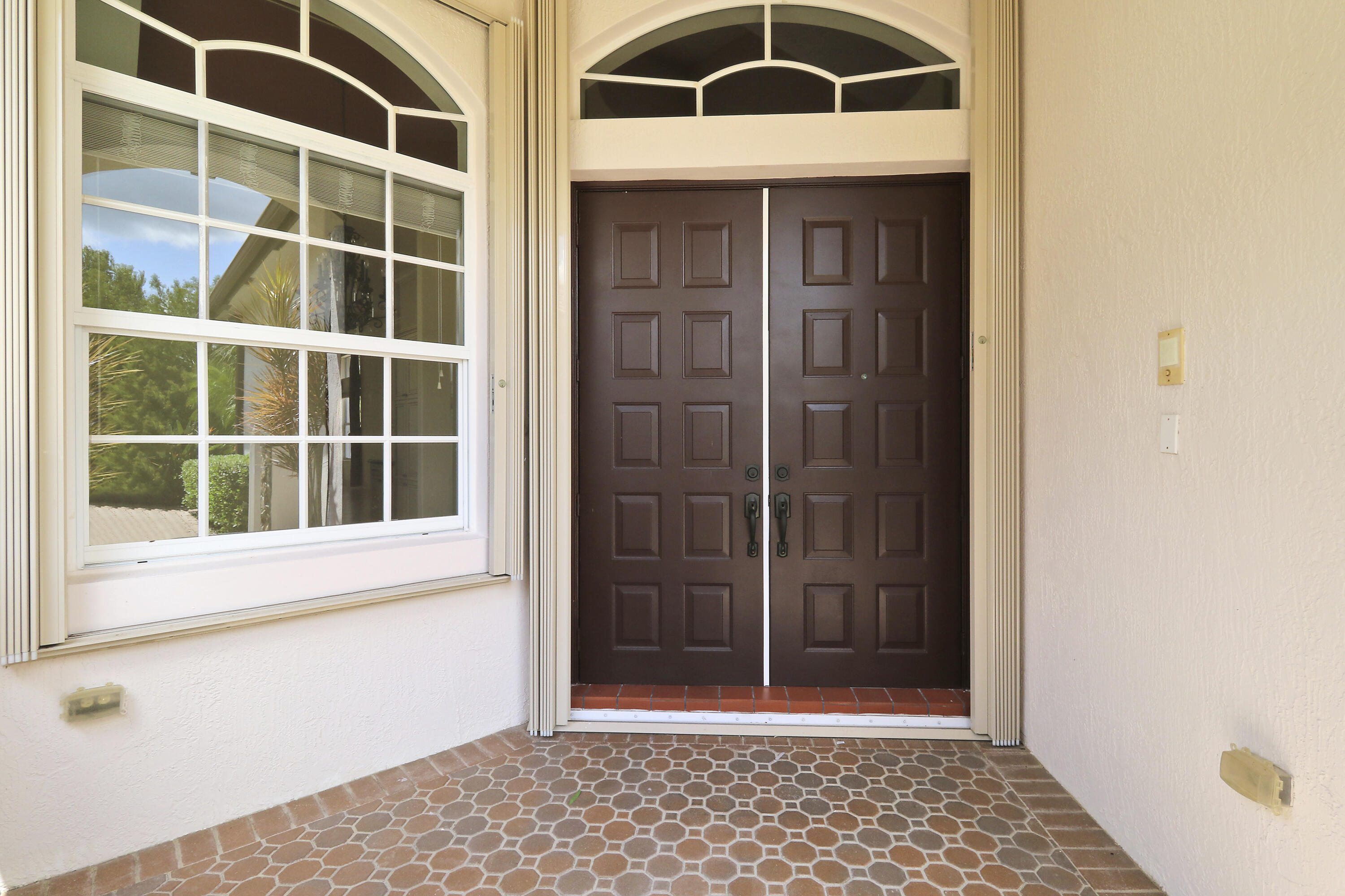 9325 Osprey Isles Boulevard