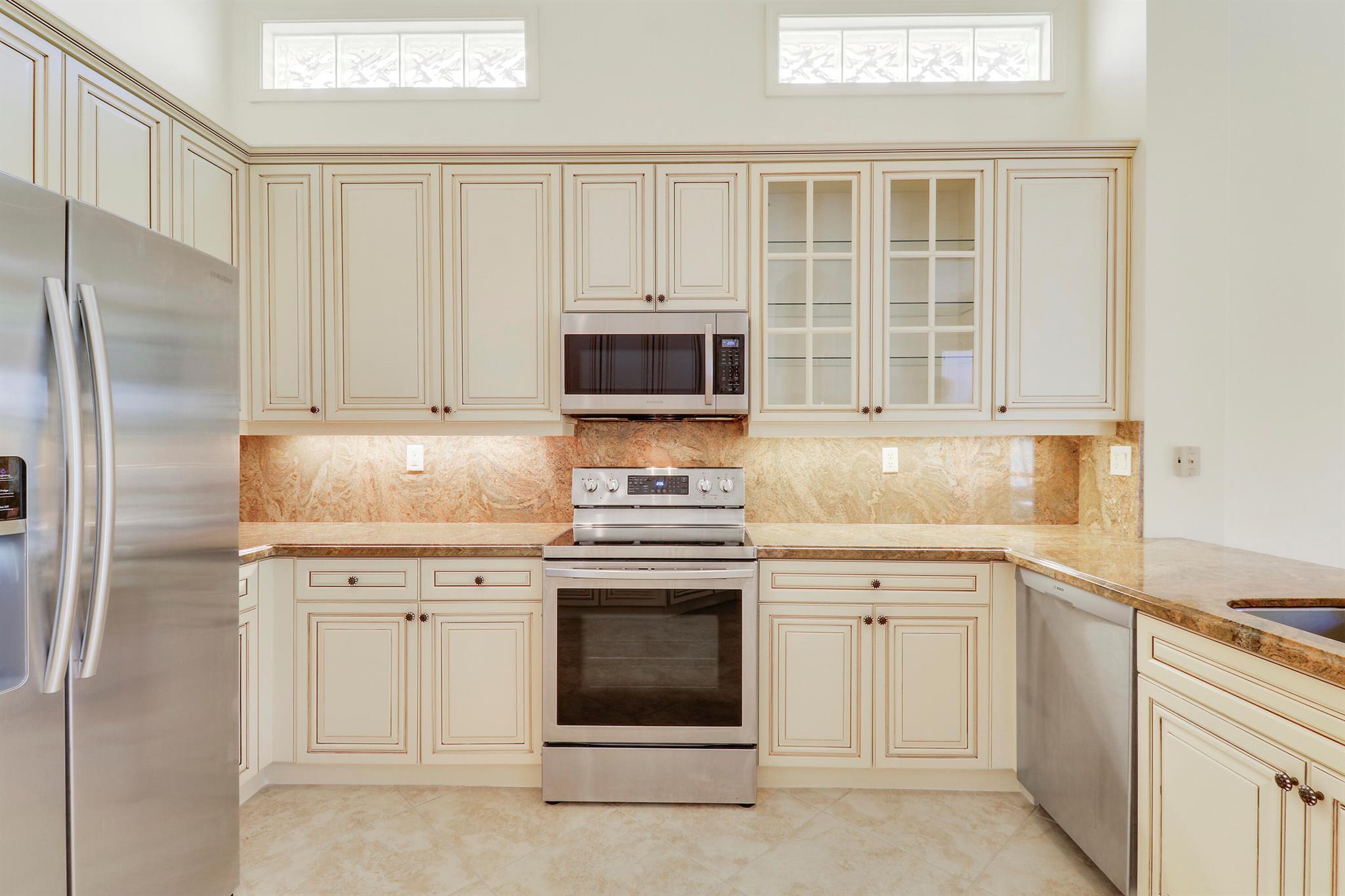 9325 Osprey Isles Boulevard