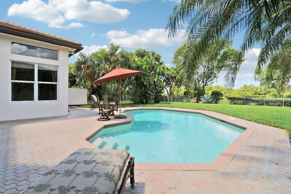 9325 Osprey Isles Boulevard