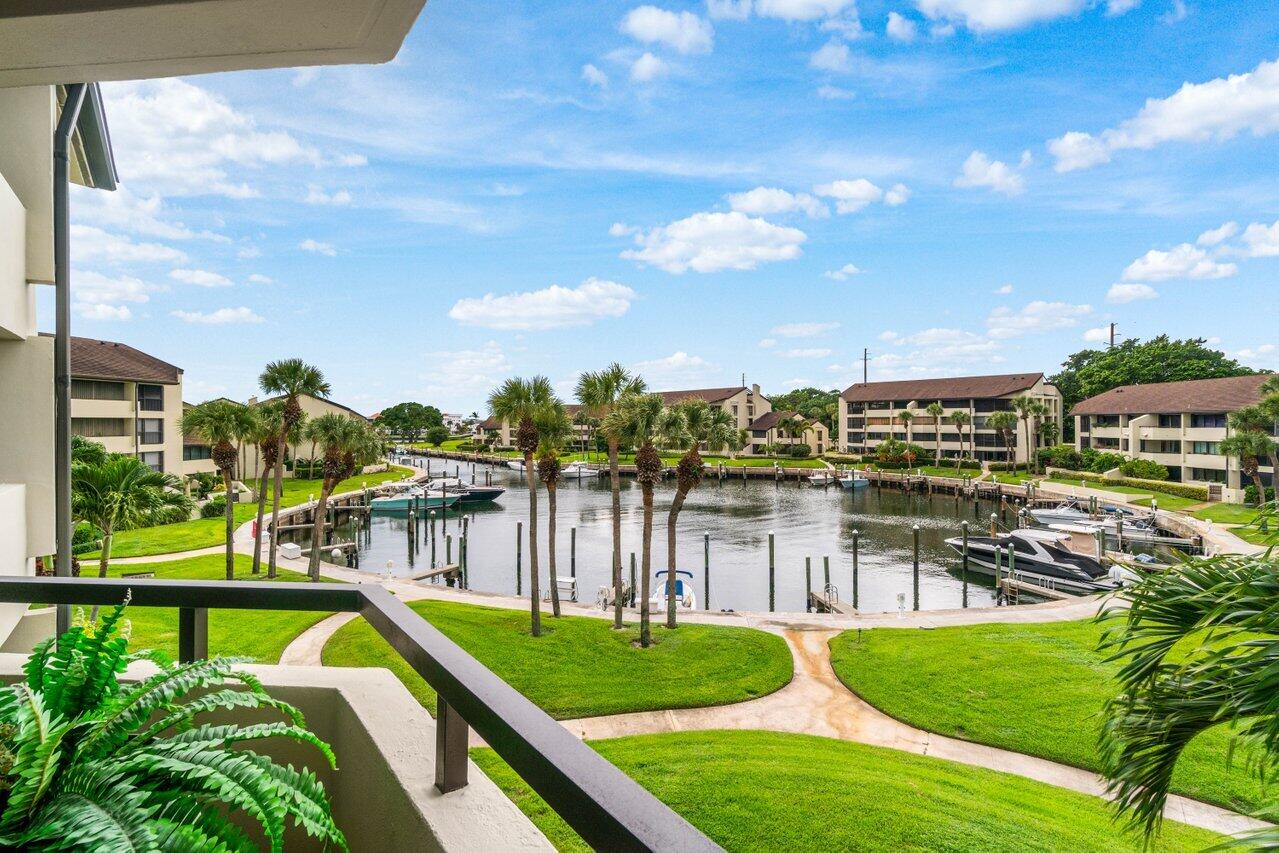 1141 Marine Way E H3l