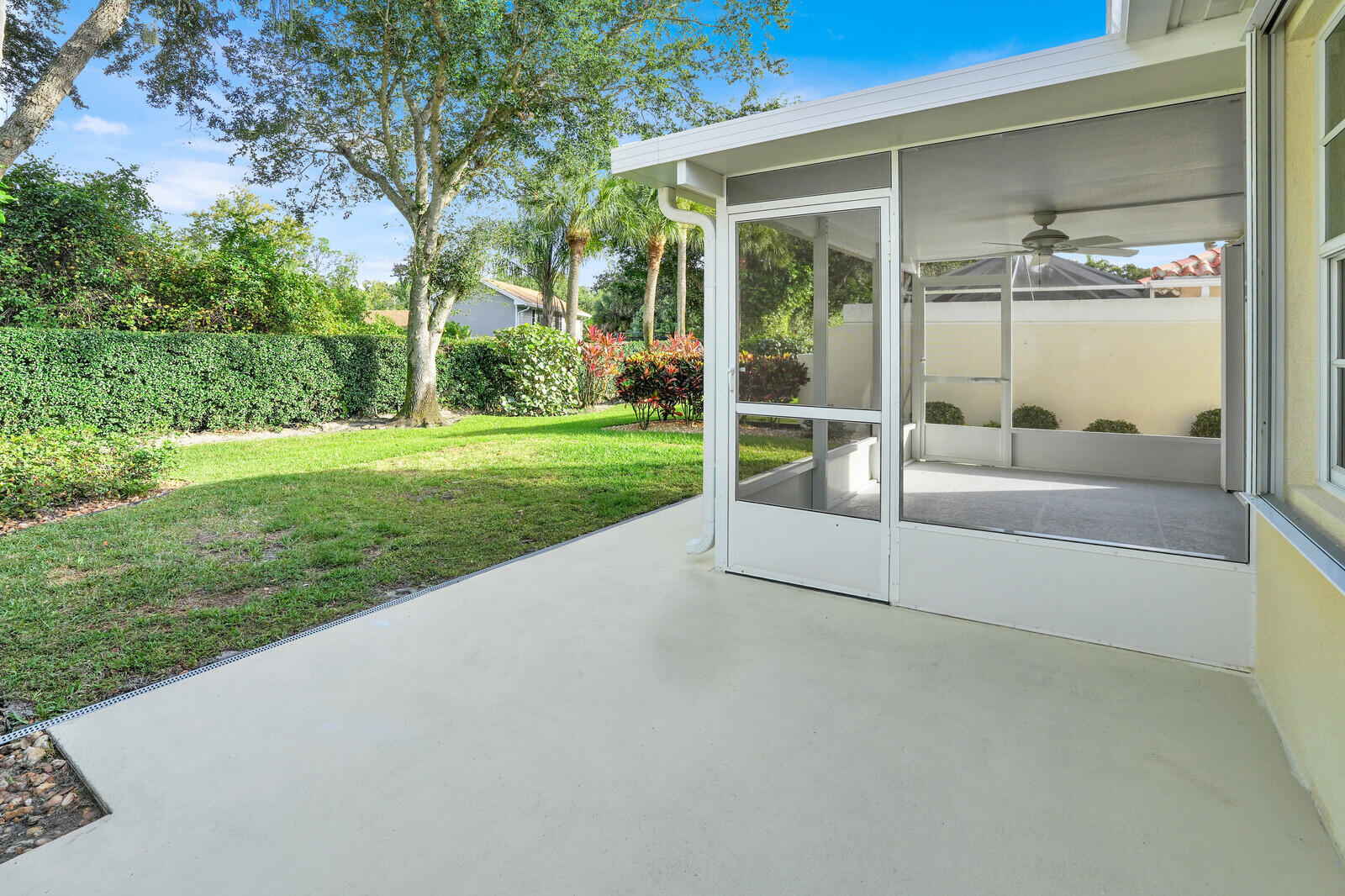 2493 SW Parkside Drive