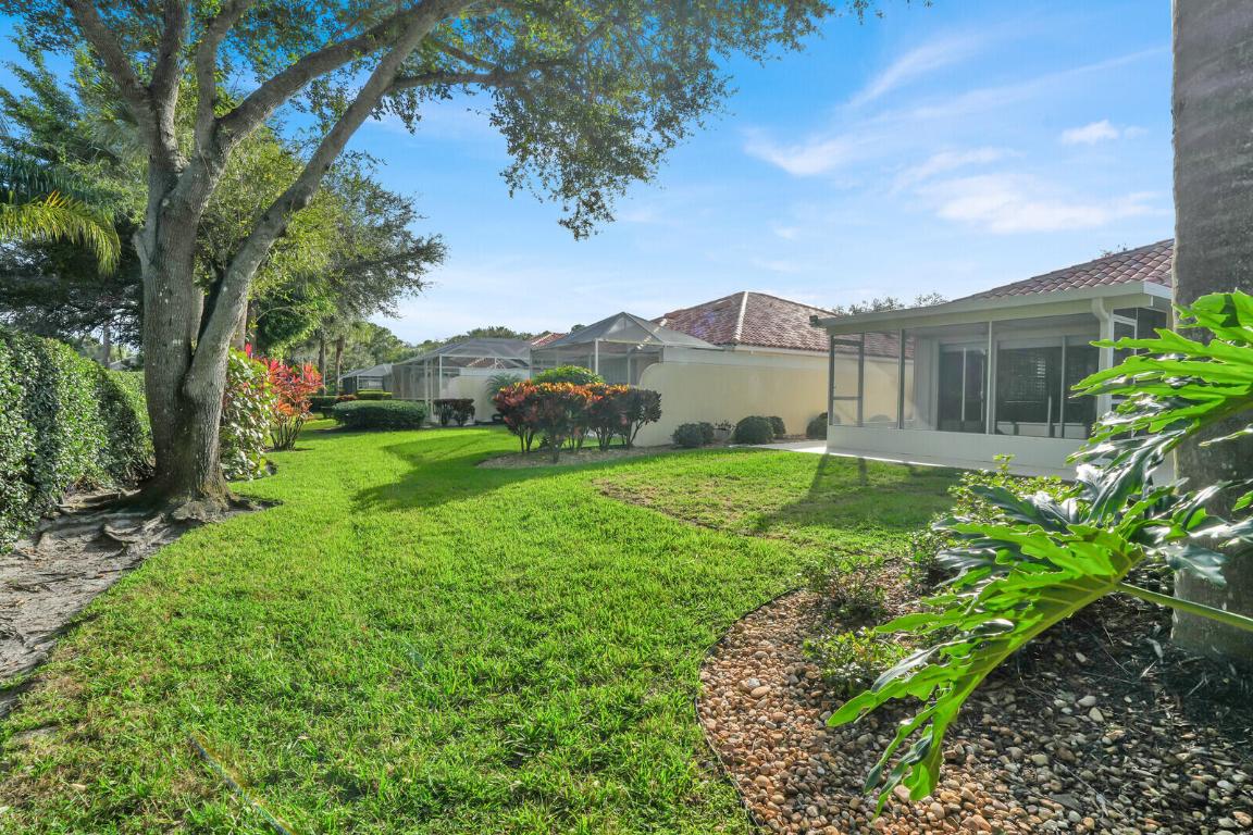 2493 SW Parkside Drive