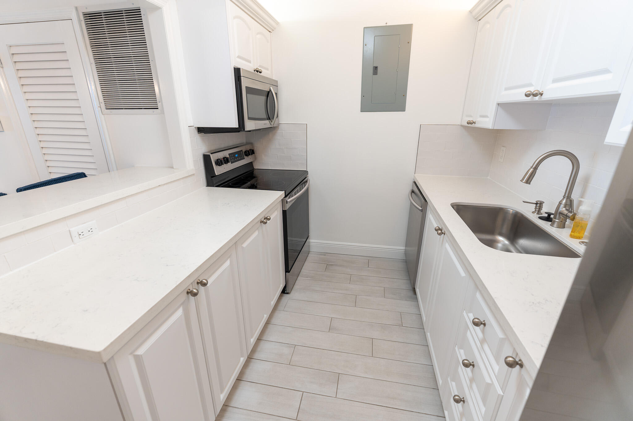 1208 Marine Way 803