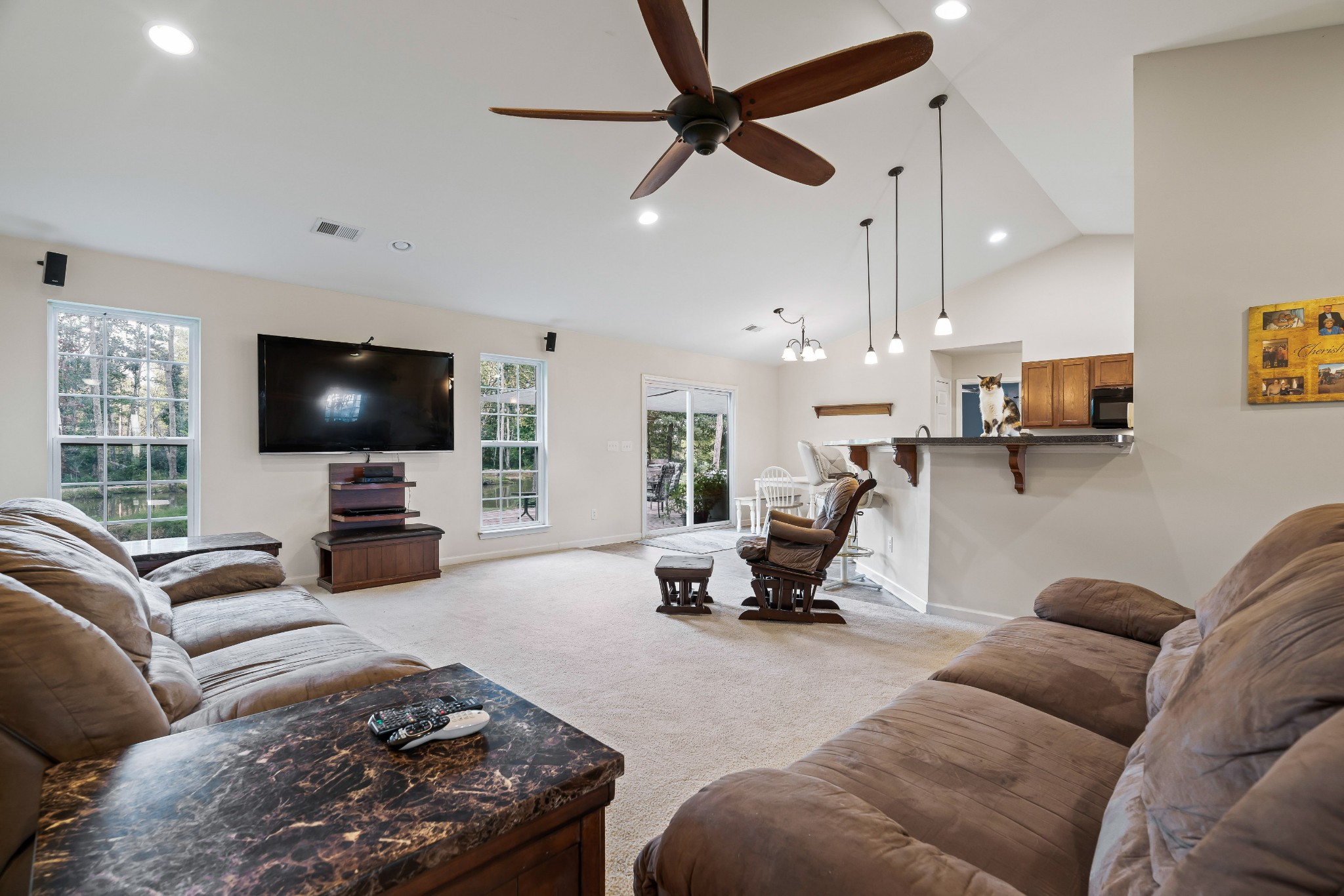 8336 Cross Plains Rd