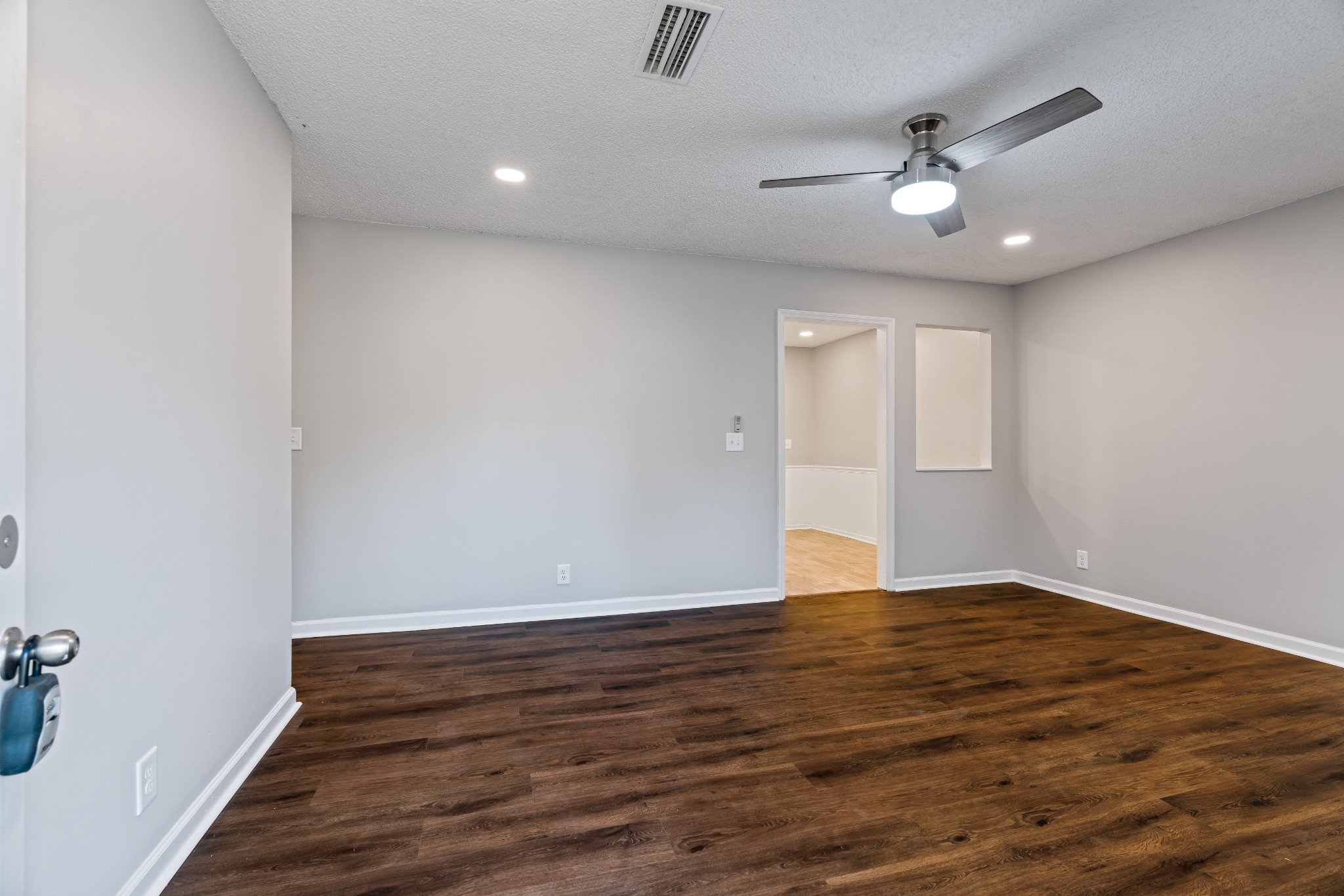 4351 Central Valley Dr