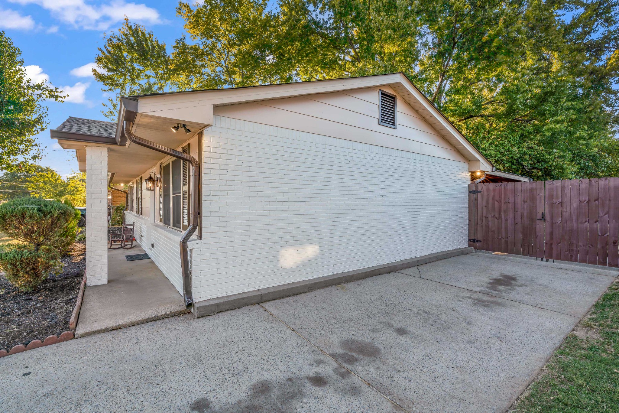 4351 Central Valley Dr