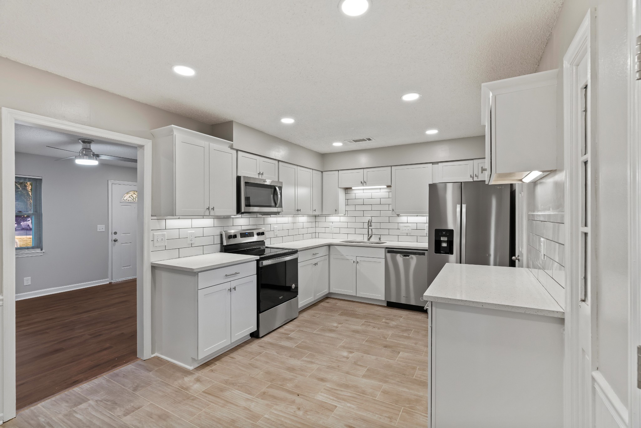 4351 Central Valley Dr