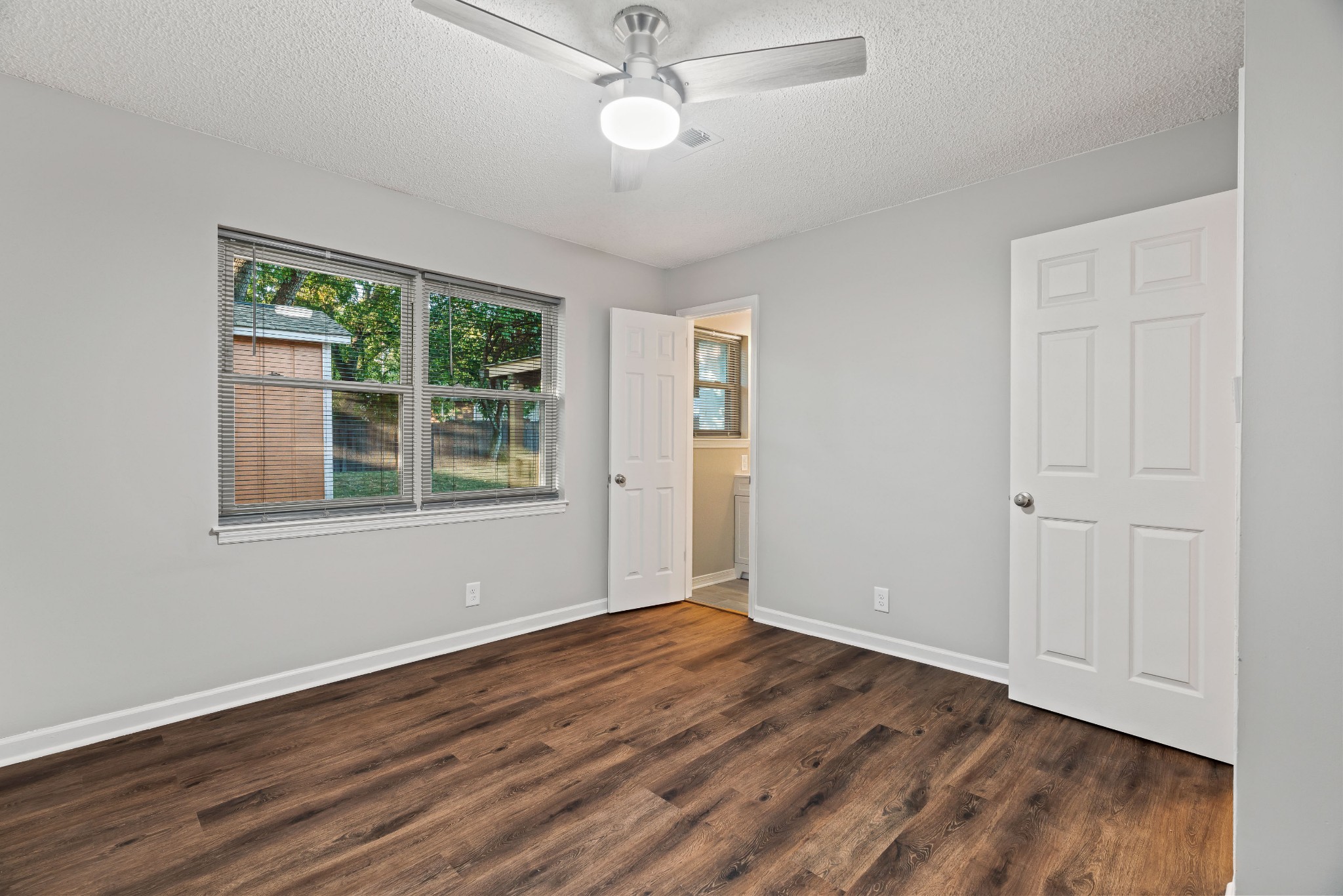 4351 Central Valley Dr