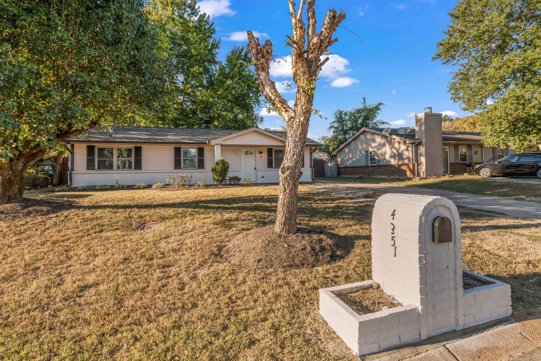 4351 Central Valley Dr