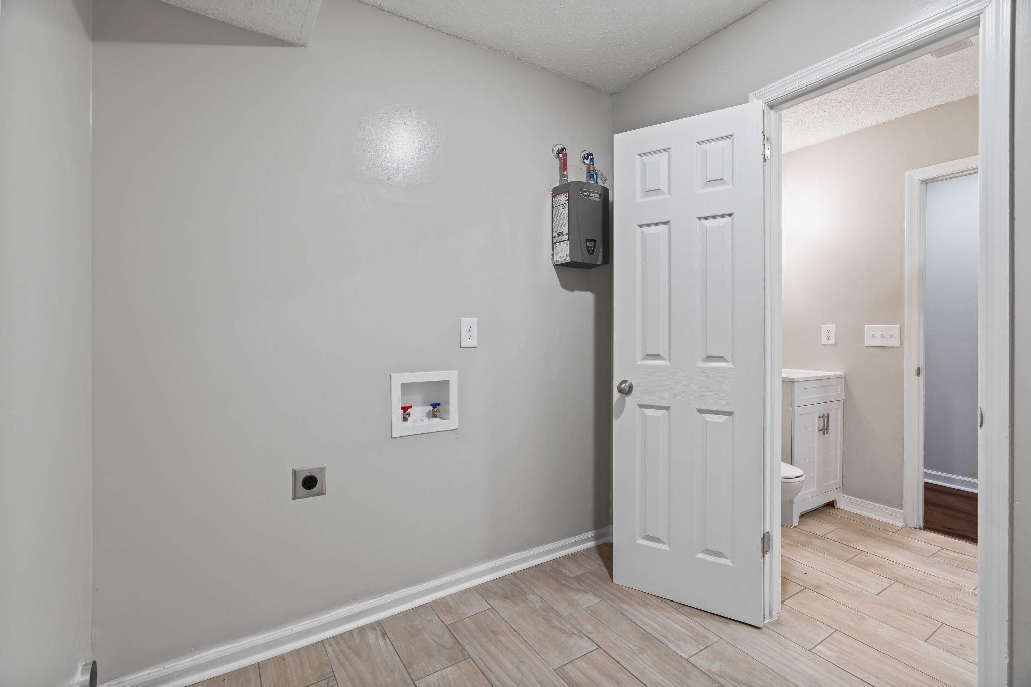 4351 Central Valley Dr