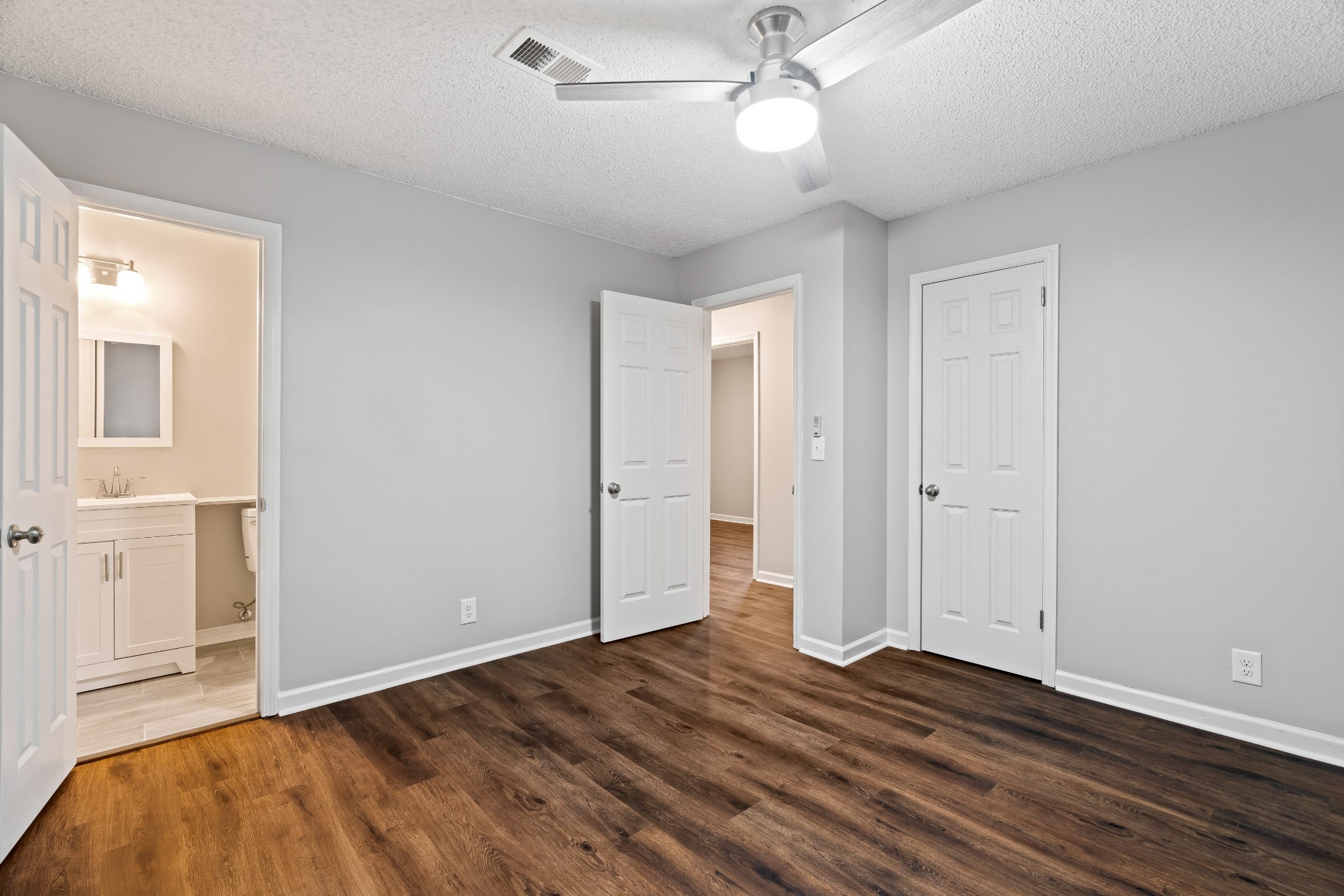 4351 Central Valley Dr