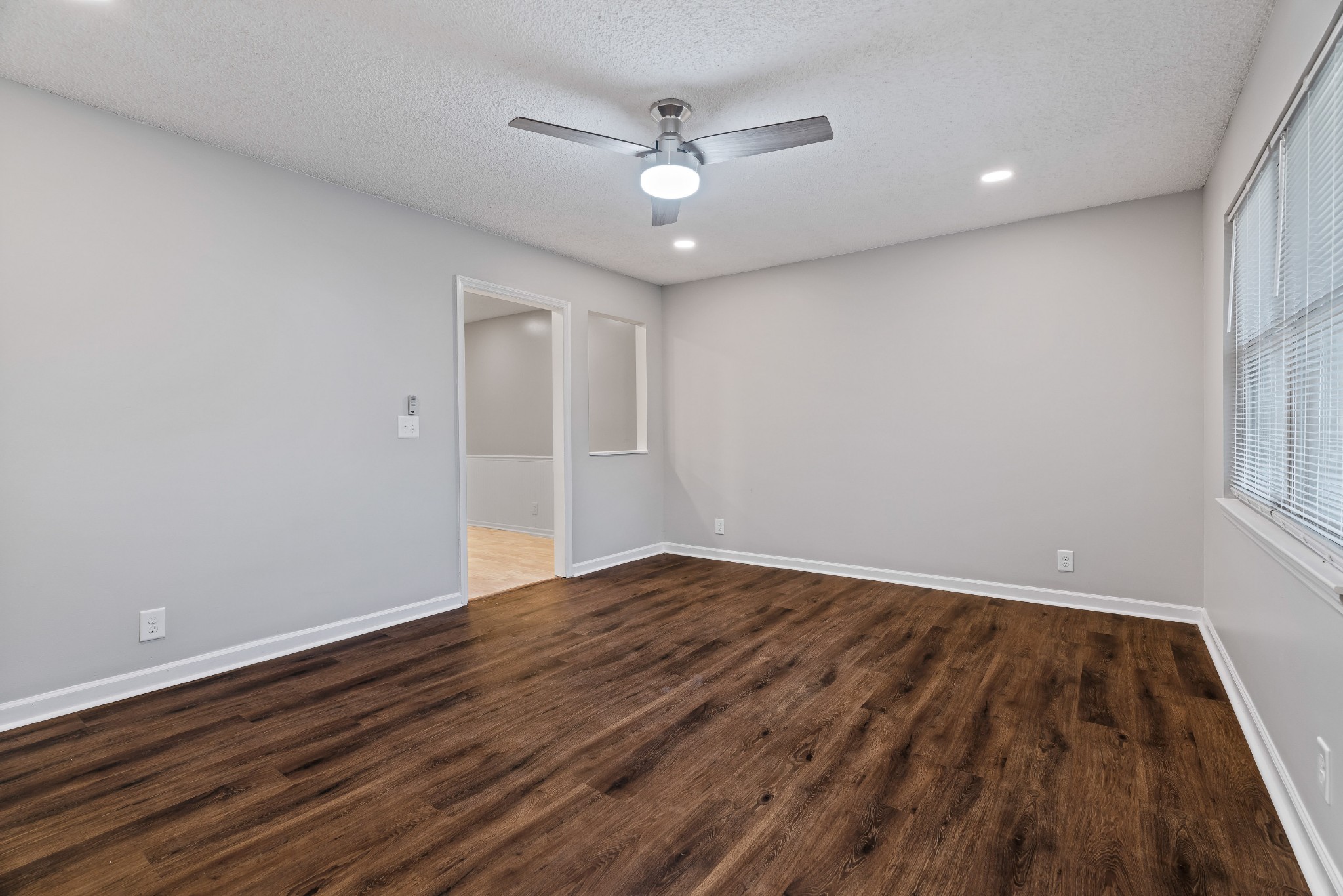 4351 Central Valley Dr