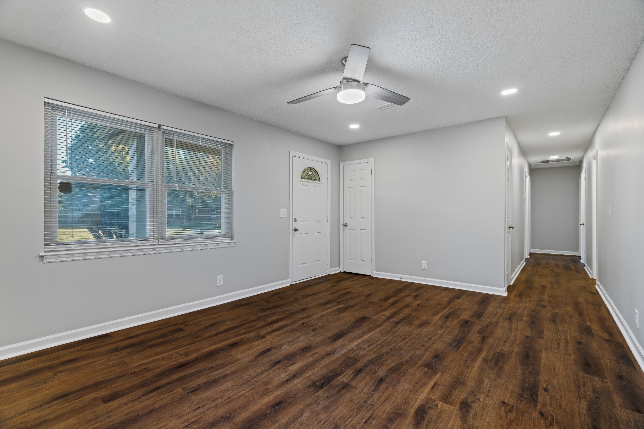 4351 Central Valley Dr