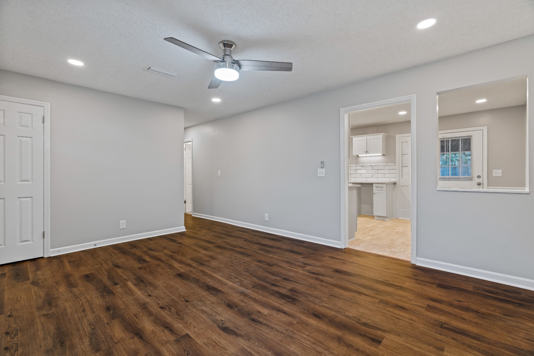 4351 Central Valley Dr