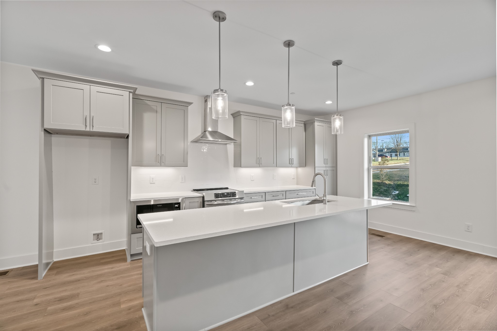 105 Charlotte Everly Cir