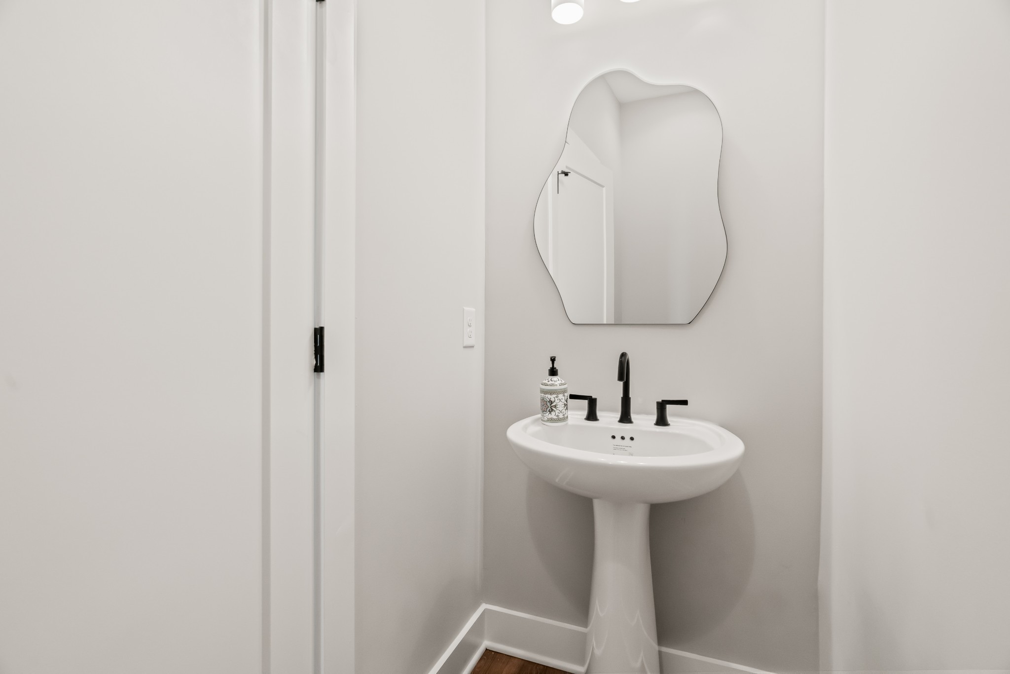 106 Charlotte Everly Cir