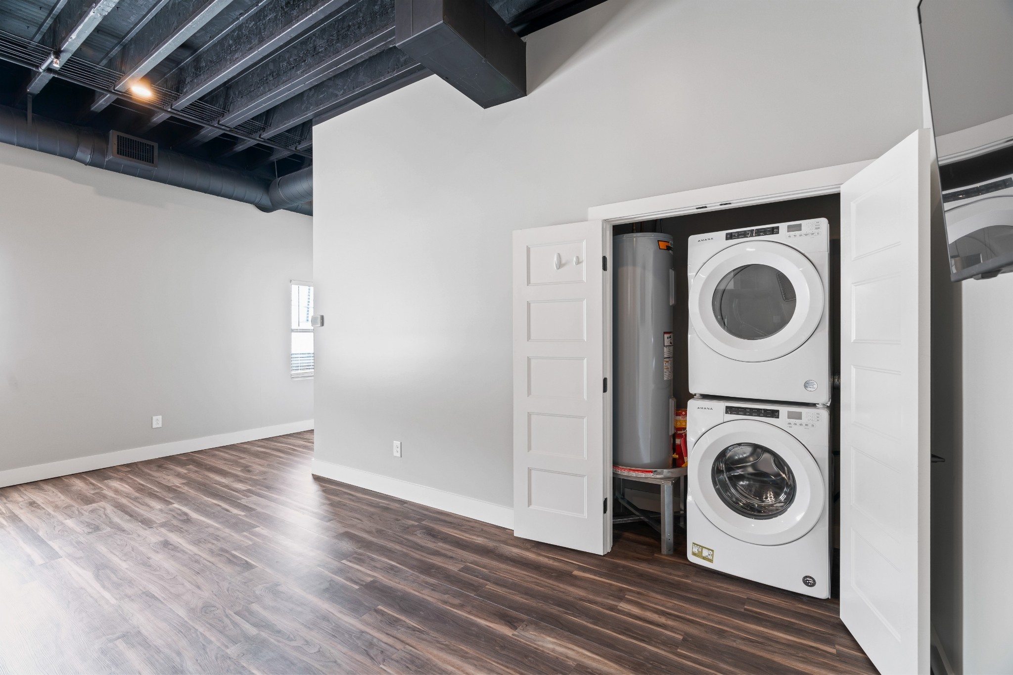 125 Prince St Unit: 203