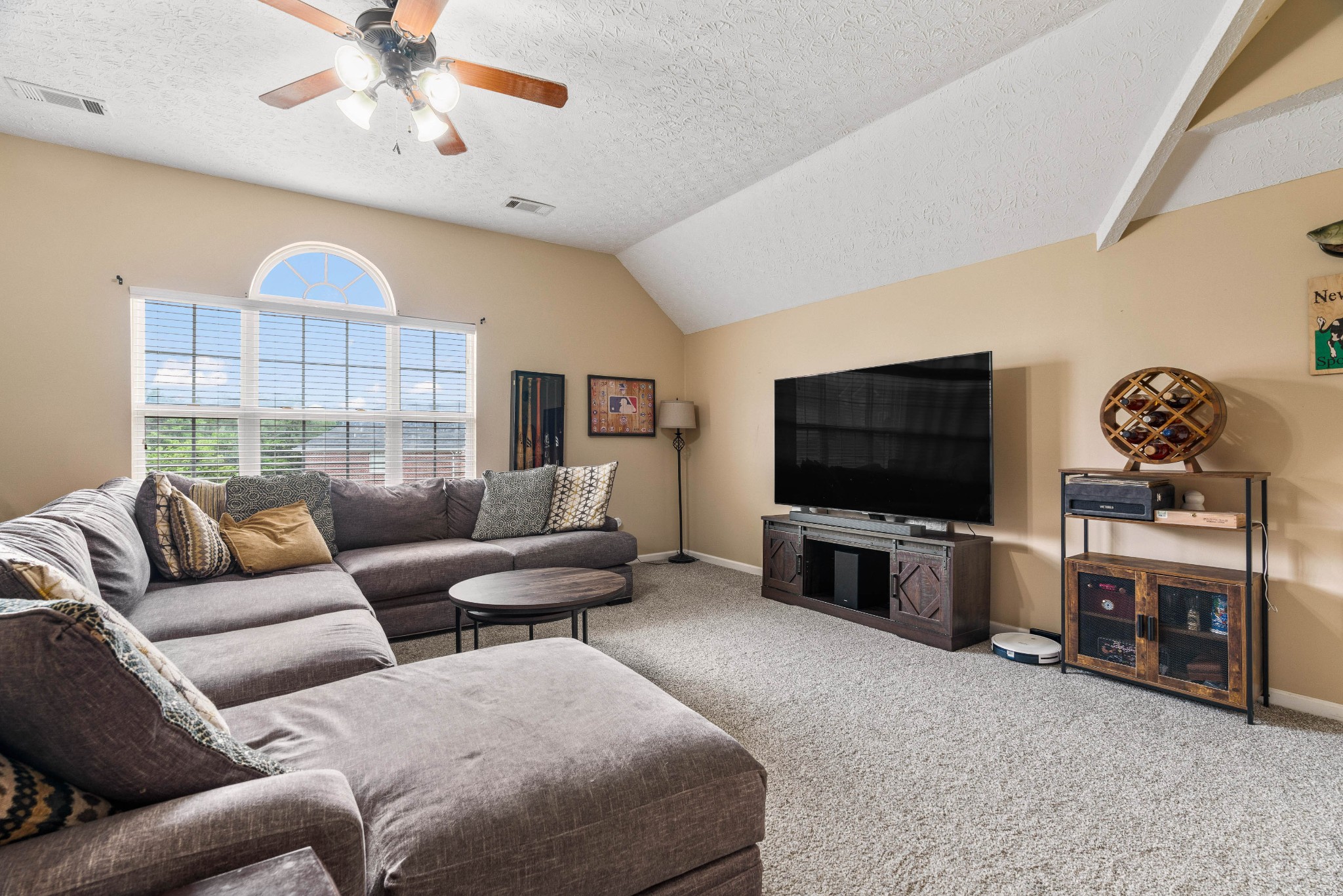 106 Bartlett Ln