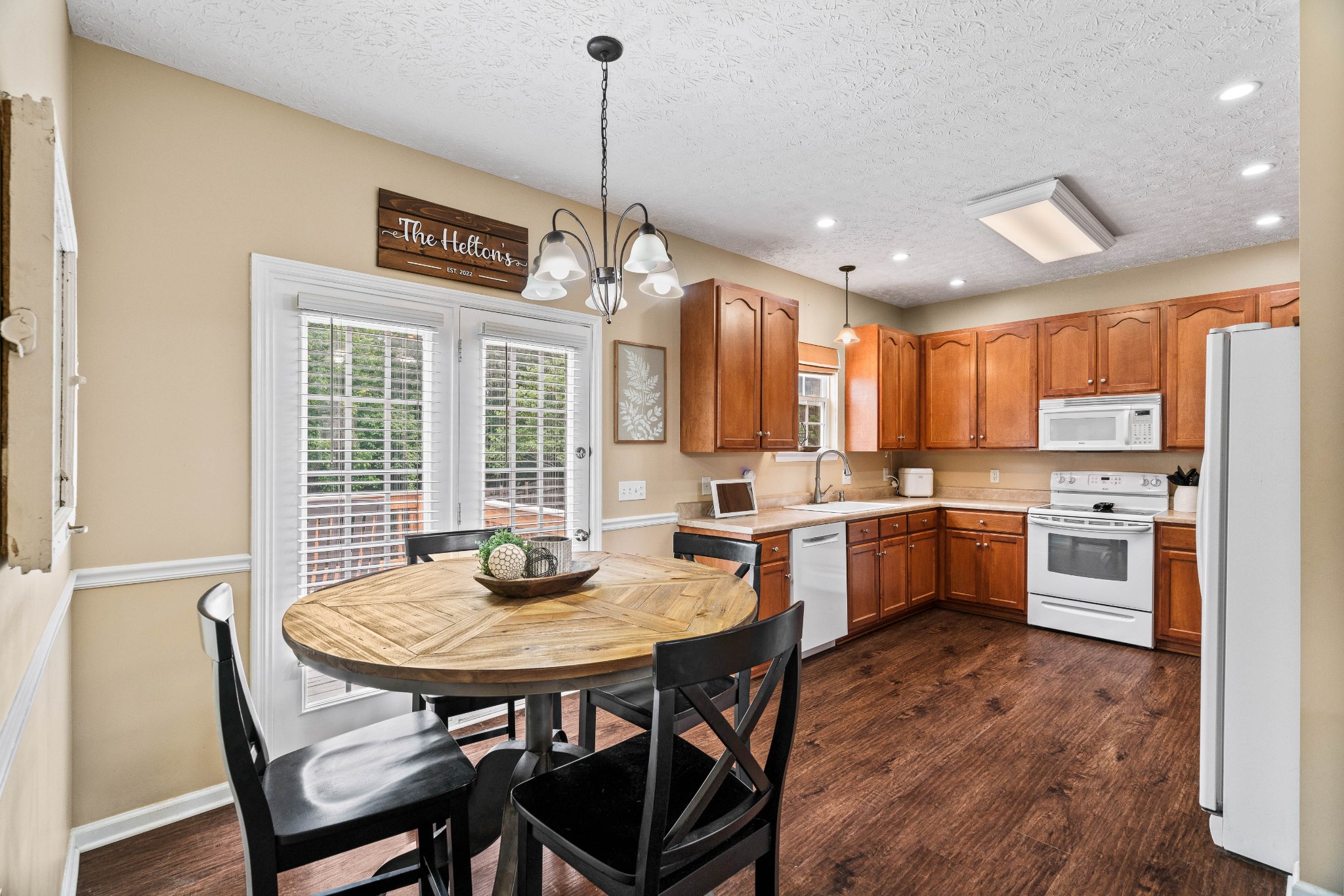 106 Bartlett Ln