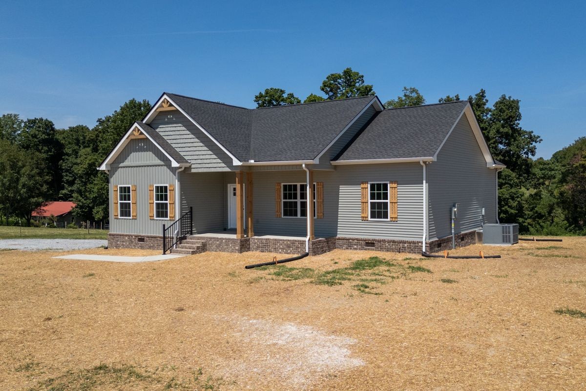 184 Hunters Lane