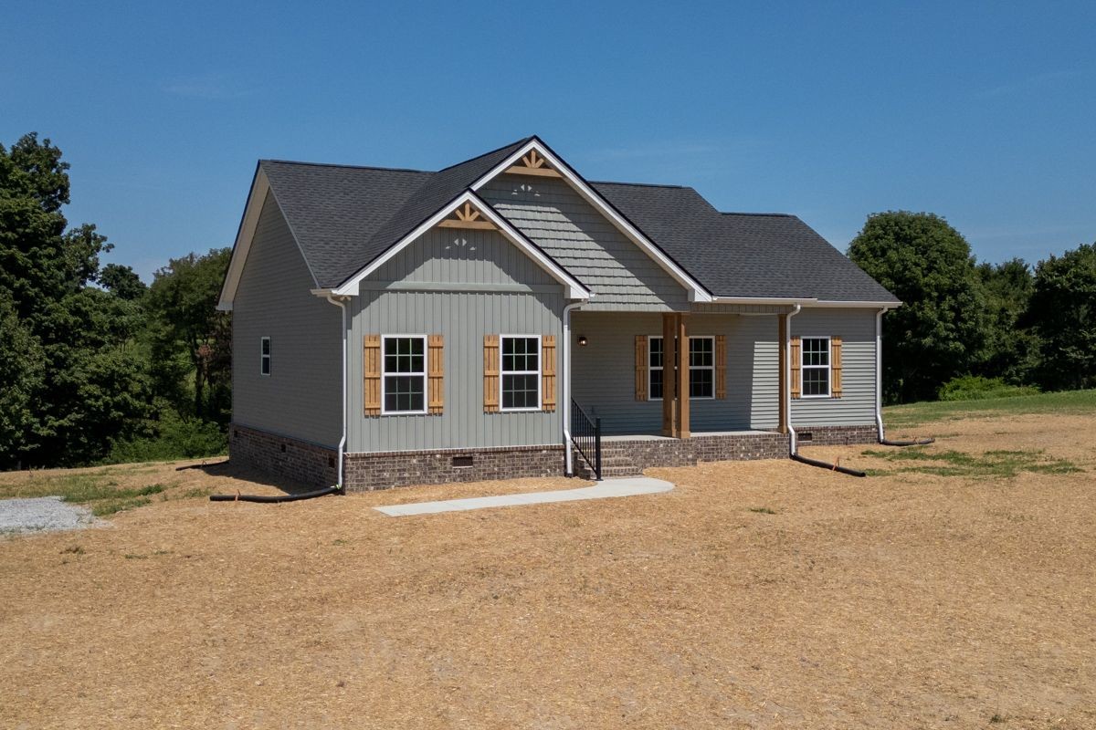 184 Hunters Lane