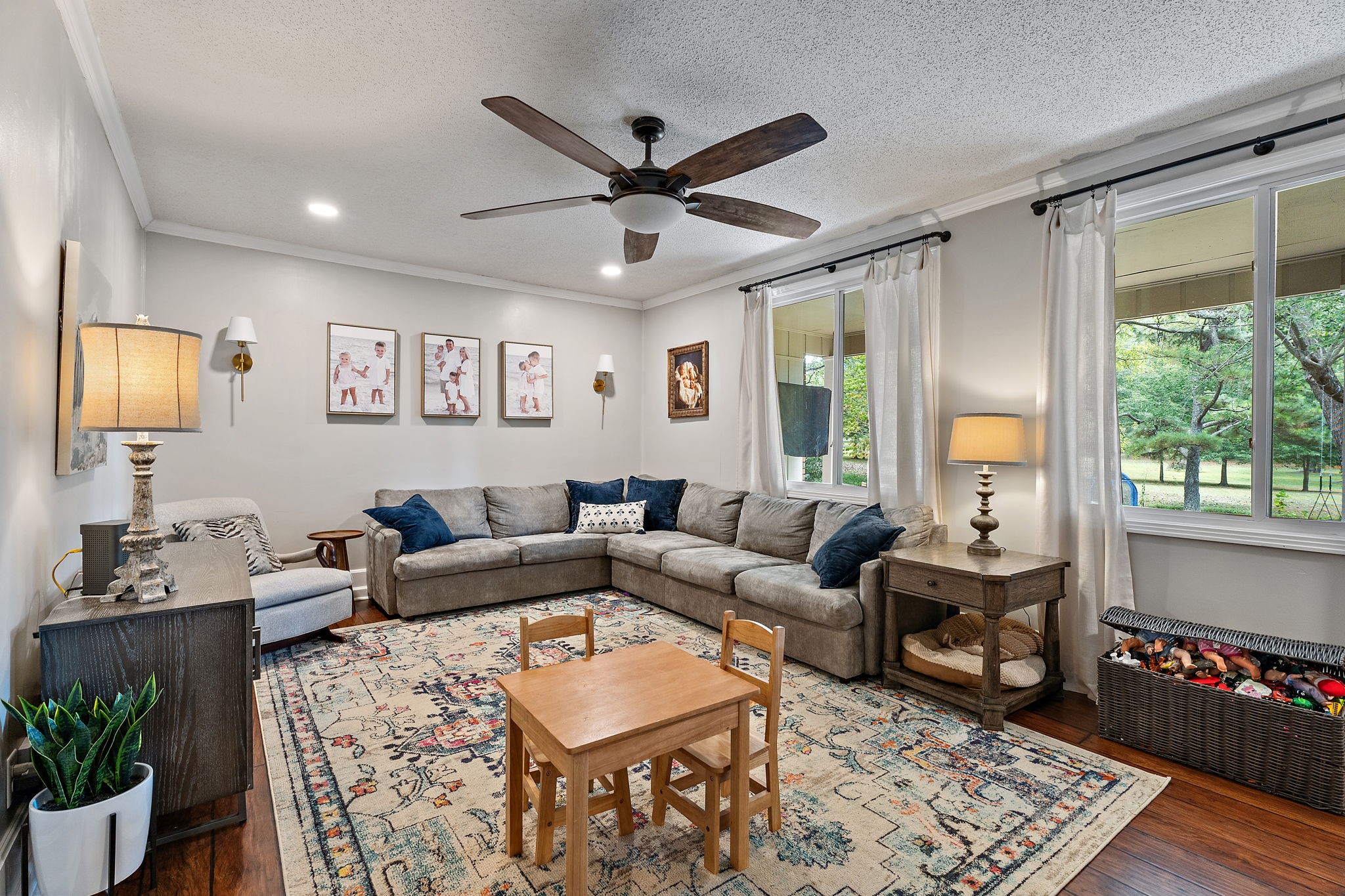 207 Hickory Hill Dr