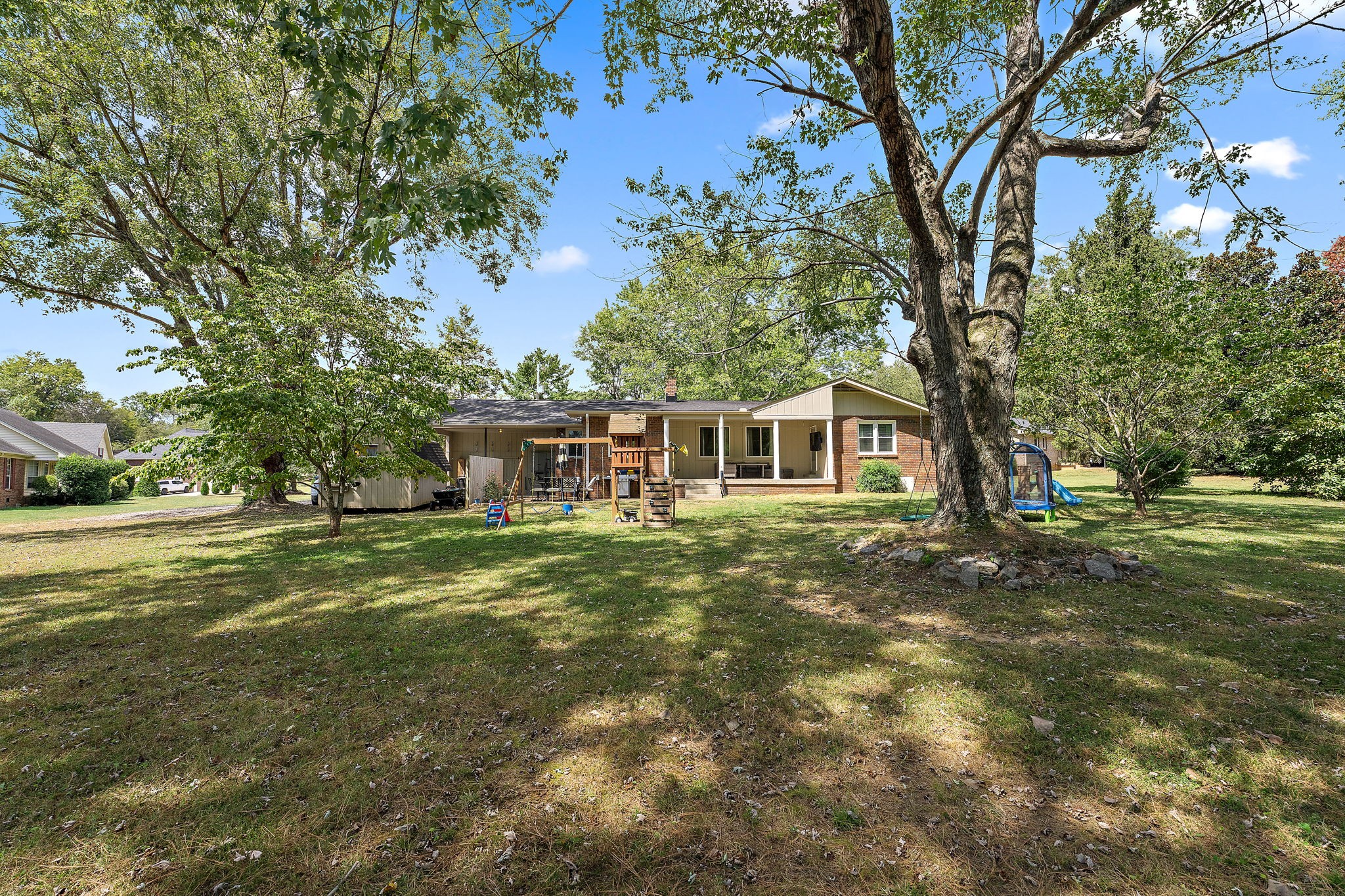 207 Hickory Hill Dr