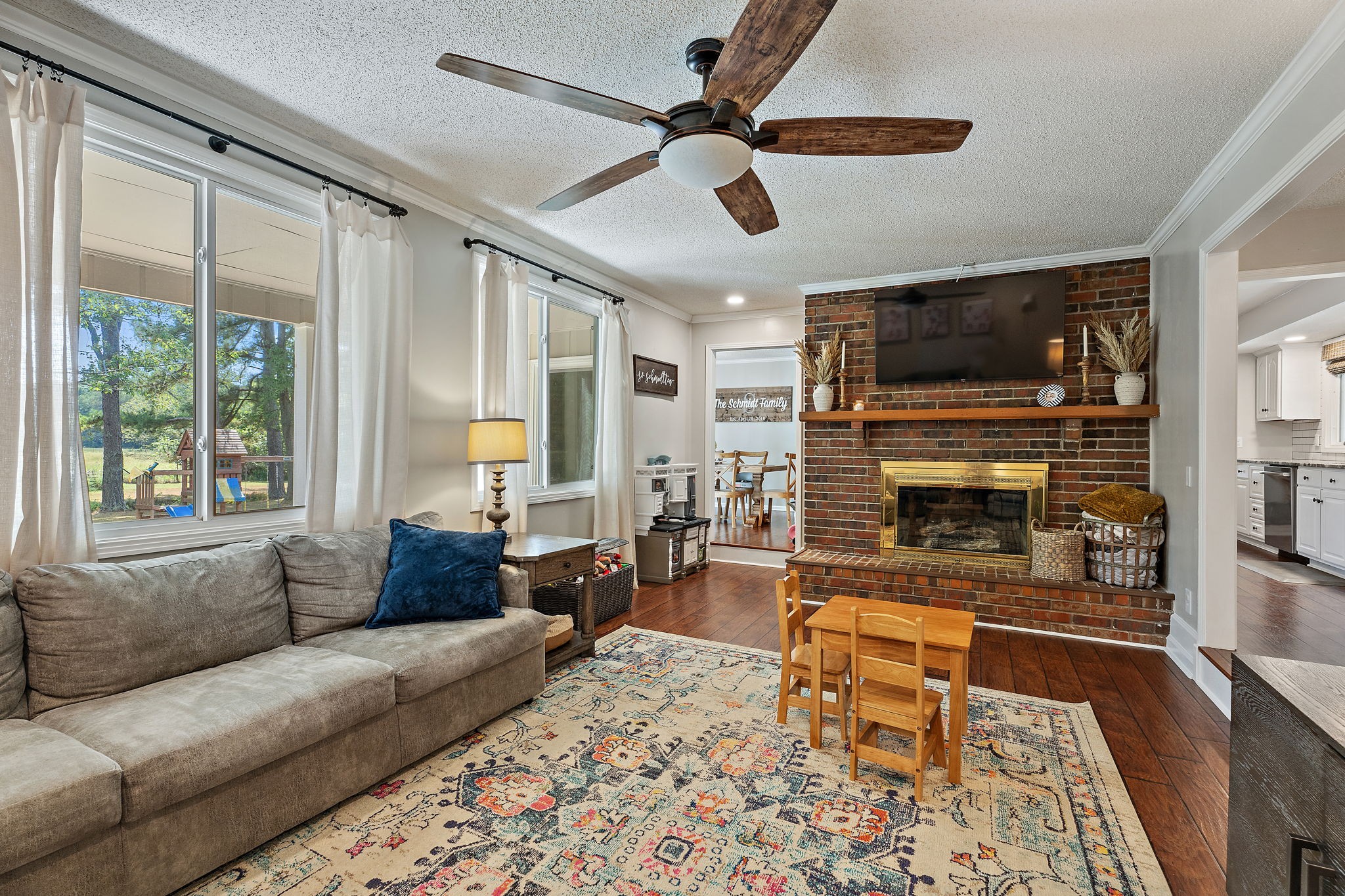 207 Hickory Hill Dr