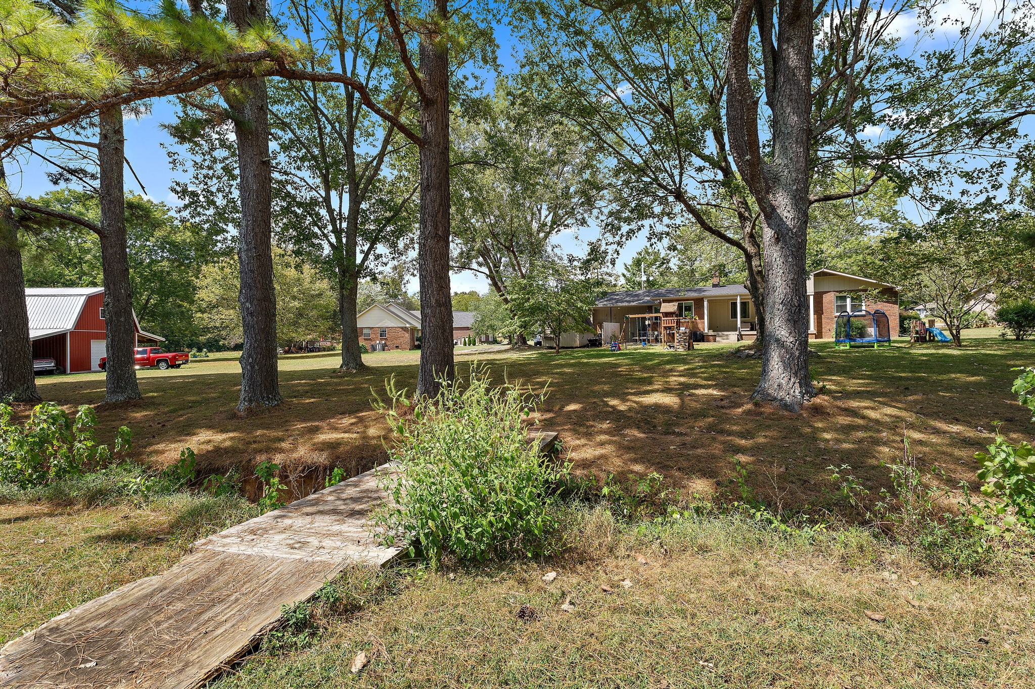 207 Hickory Hill Dr