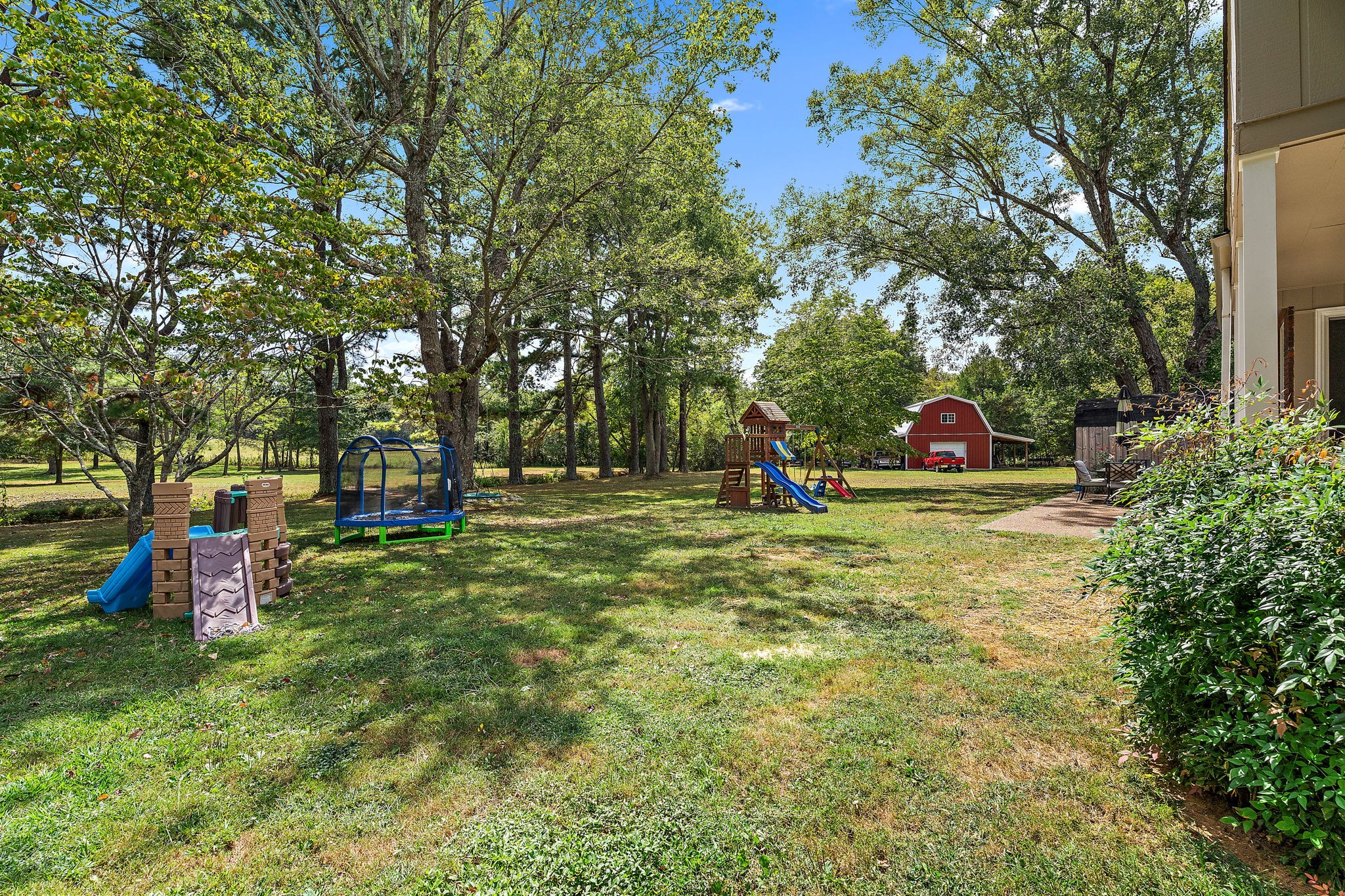 207 Hickory Hill Dr