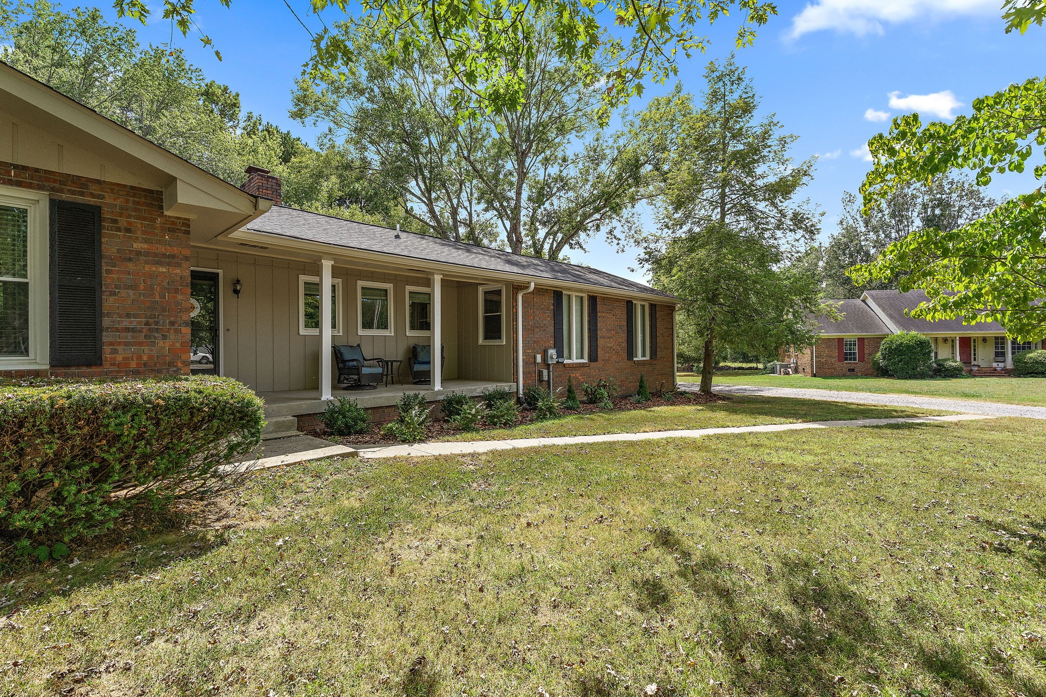 207 Hickory Hill Dr