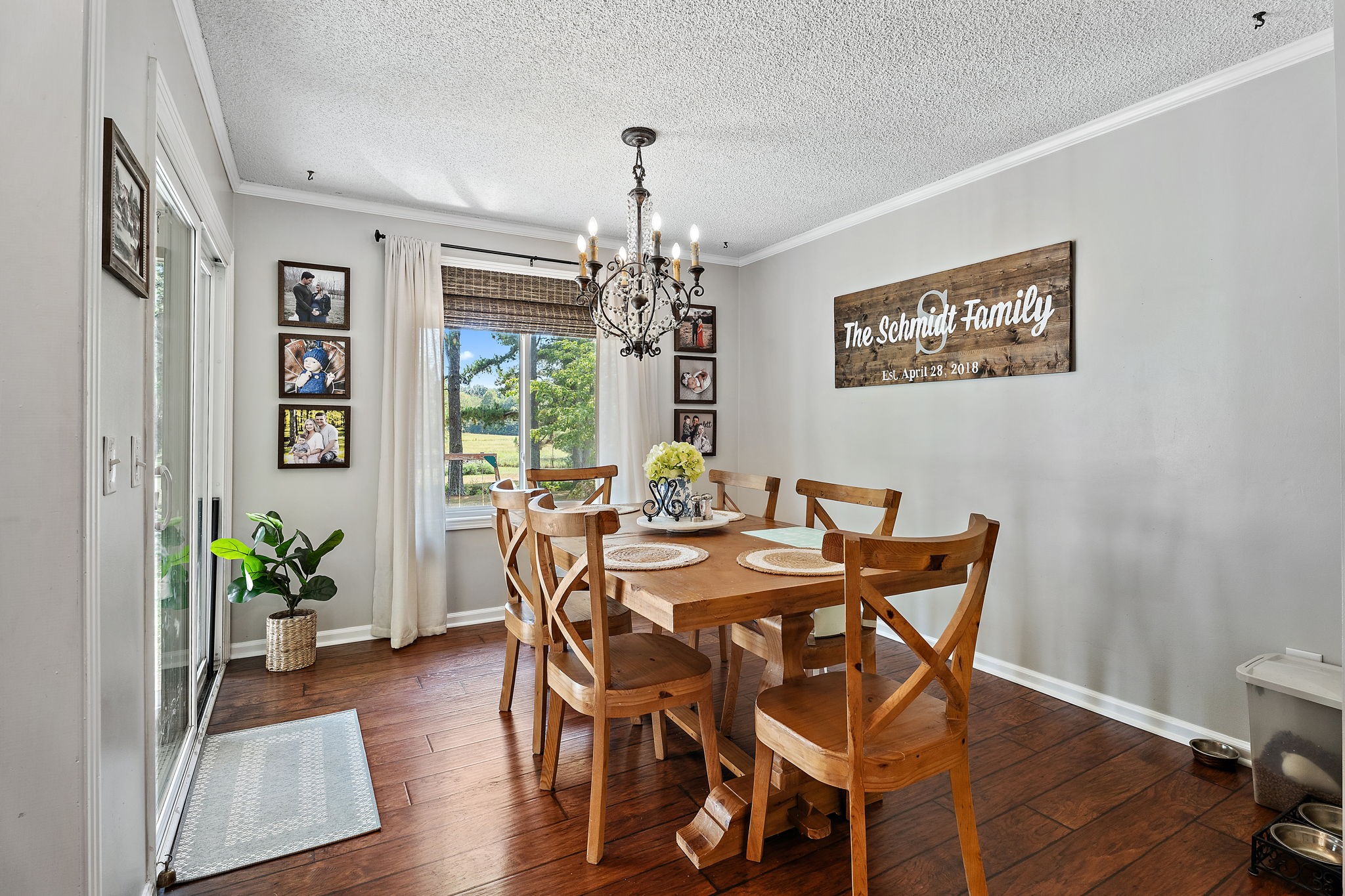 207 Hickory Hill Dr