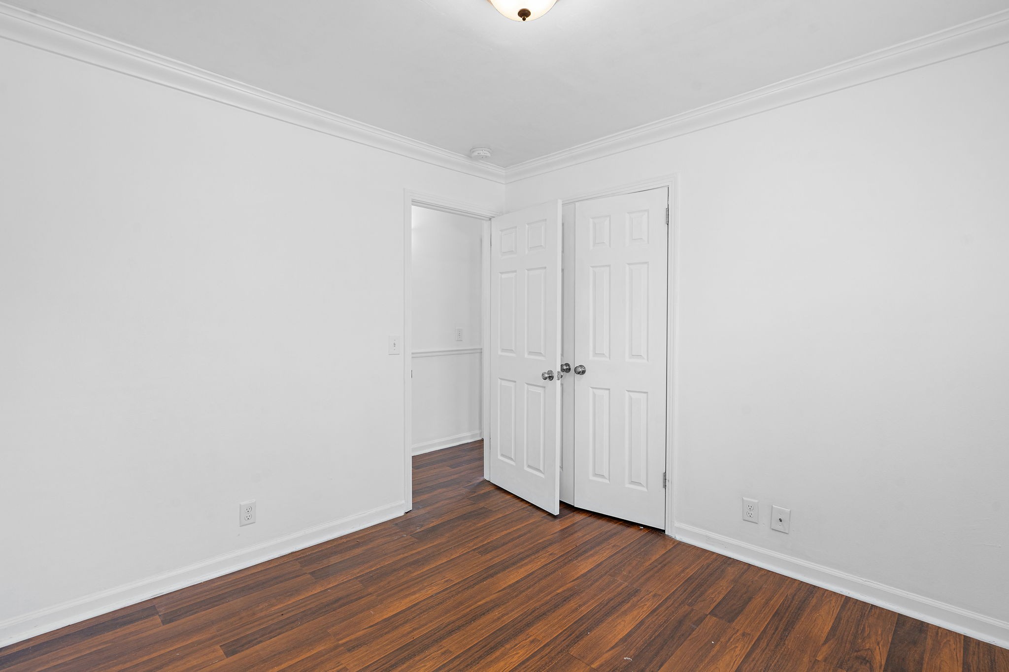 704 S Summerfield Dr