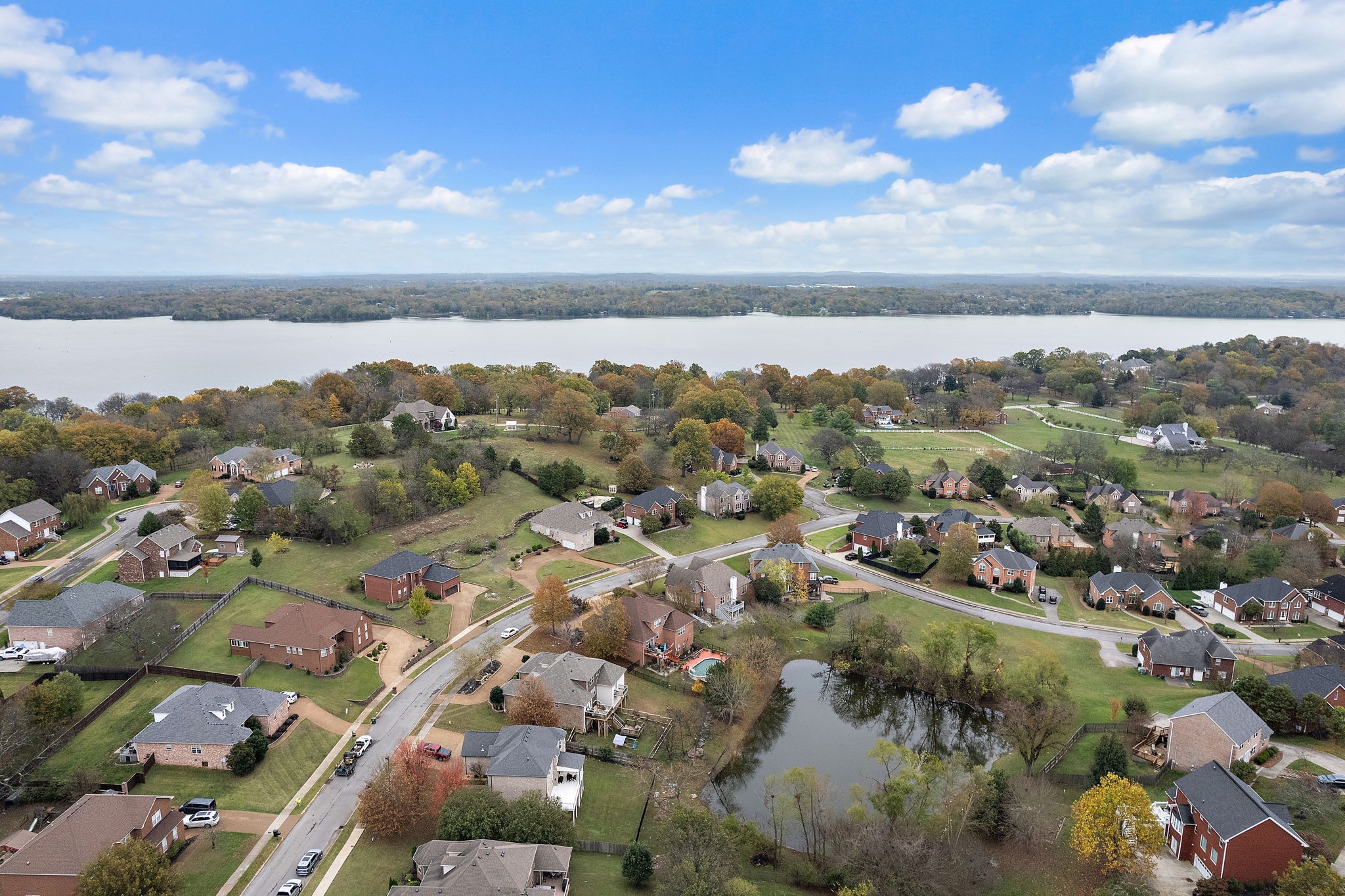 123 Stillwater Trl