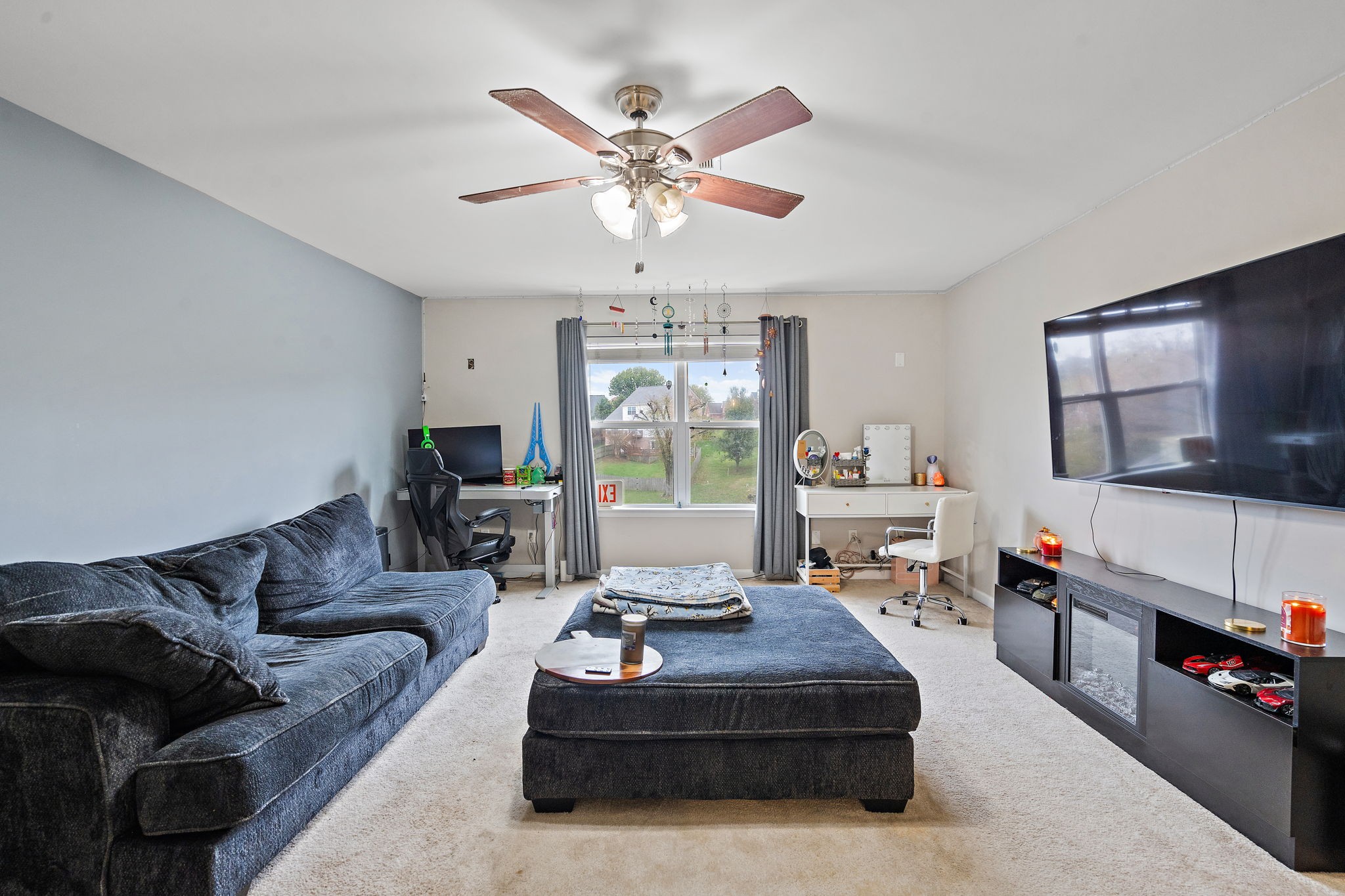 123 Stillwater Trl