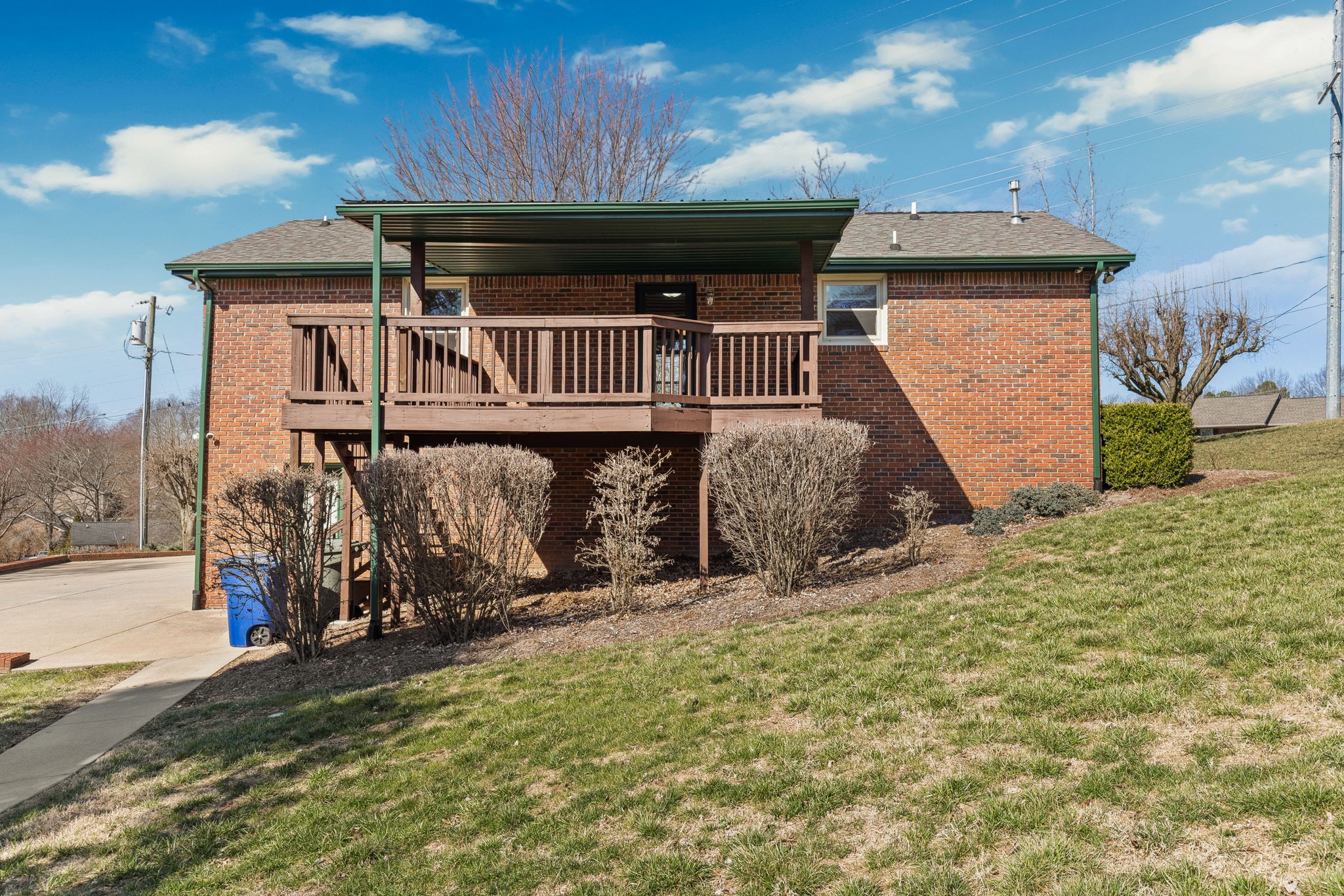3903 N Hillwood Ct